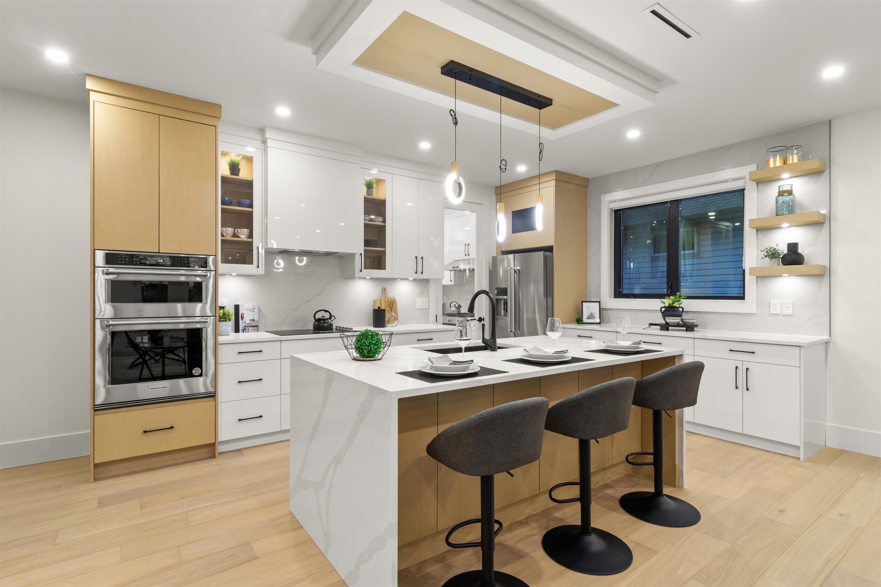 970 Laurel Court, Coquitlam