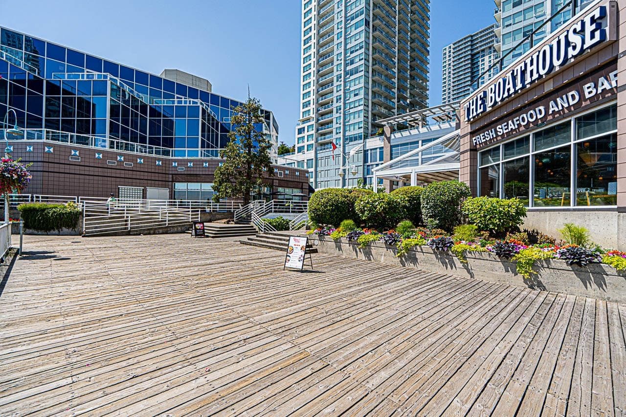 2712 - 908 Quayside Drive, New Westminster, V3M 0L4 — photo 2