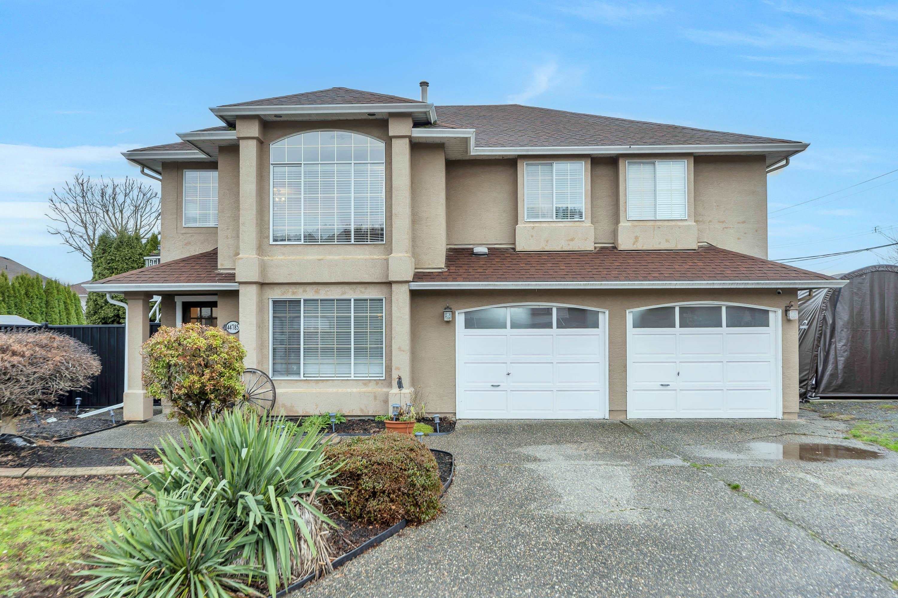 44785 Monte Vista Drive, Chilliwack, V2R 3E1 — photo 1