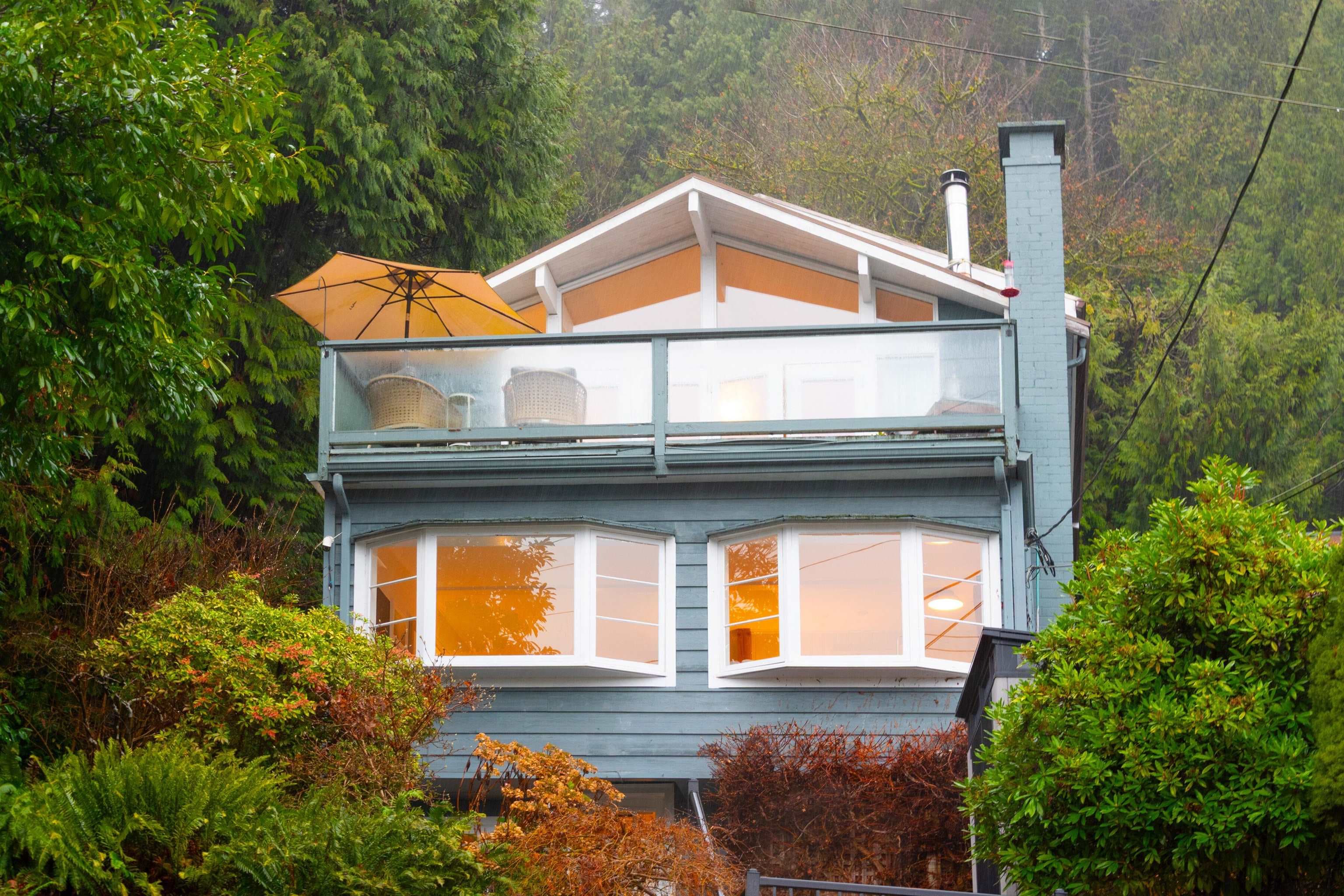 2711 Panorama Drive, North Vancouver, V7G 1V7 — photo 1