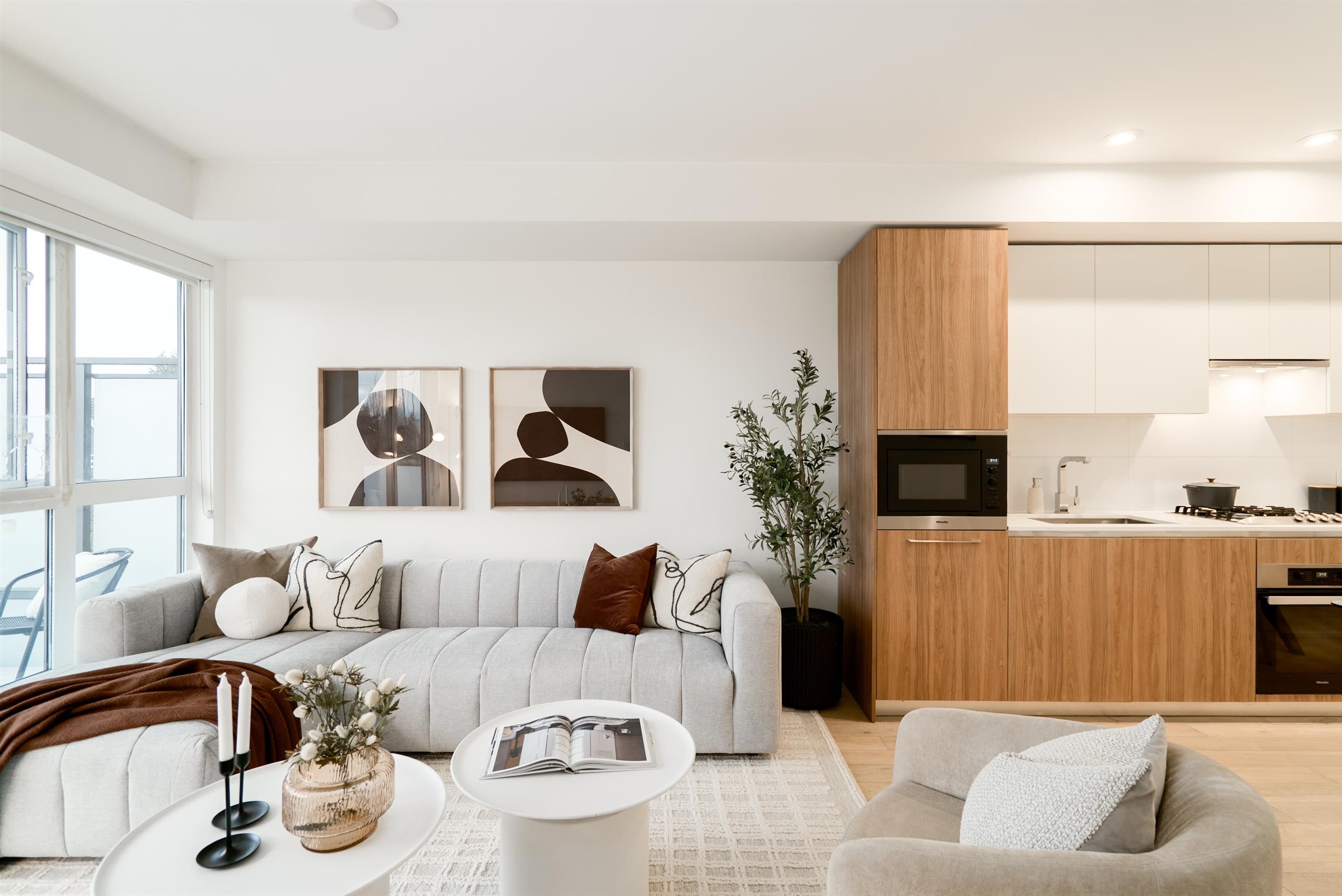 310 - 209 E 20th Avenue, Vancouver, V5V 1M2 — photo 1
