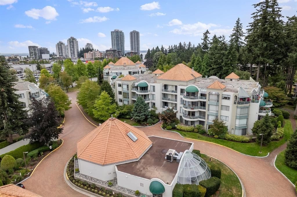 201 - 1725 Martin Drive, Surrey, V4A 9T5 — photo 1