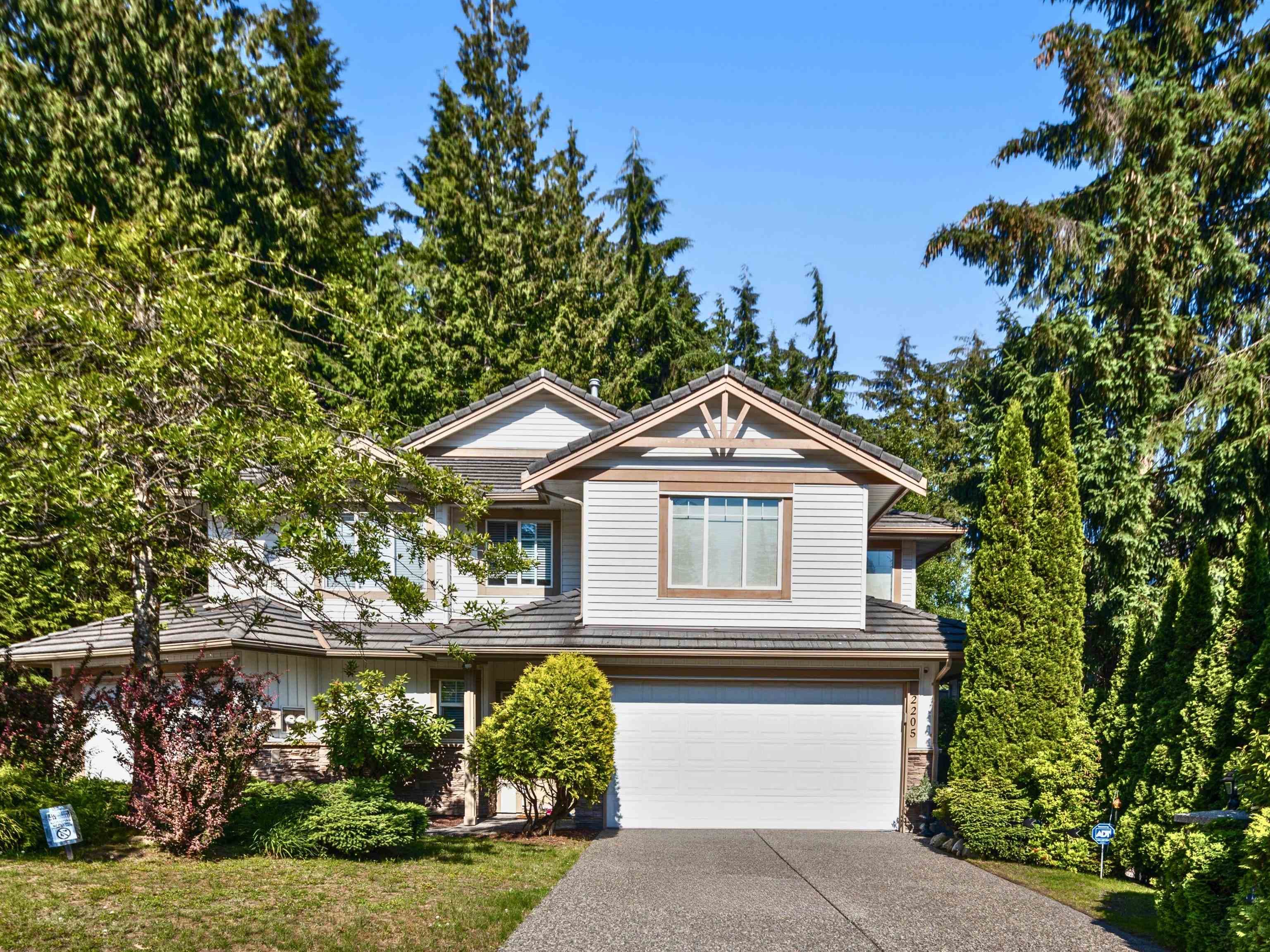 2205 Parkway Boulevard, Coquitlam, V3E 3P8 — photo 4