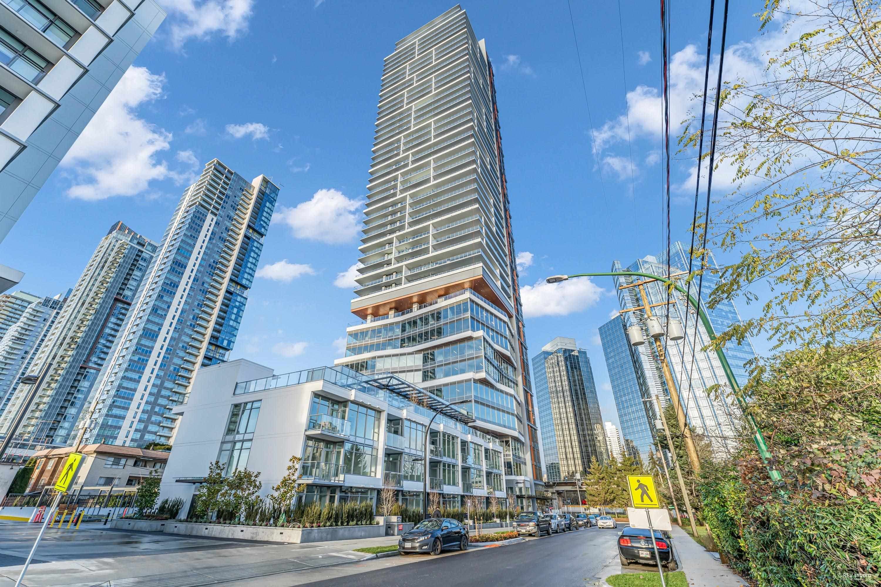 2001 - 6511 Sussex Avenue, Burnaby, V5H 0K5 — photo 1