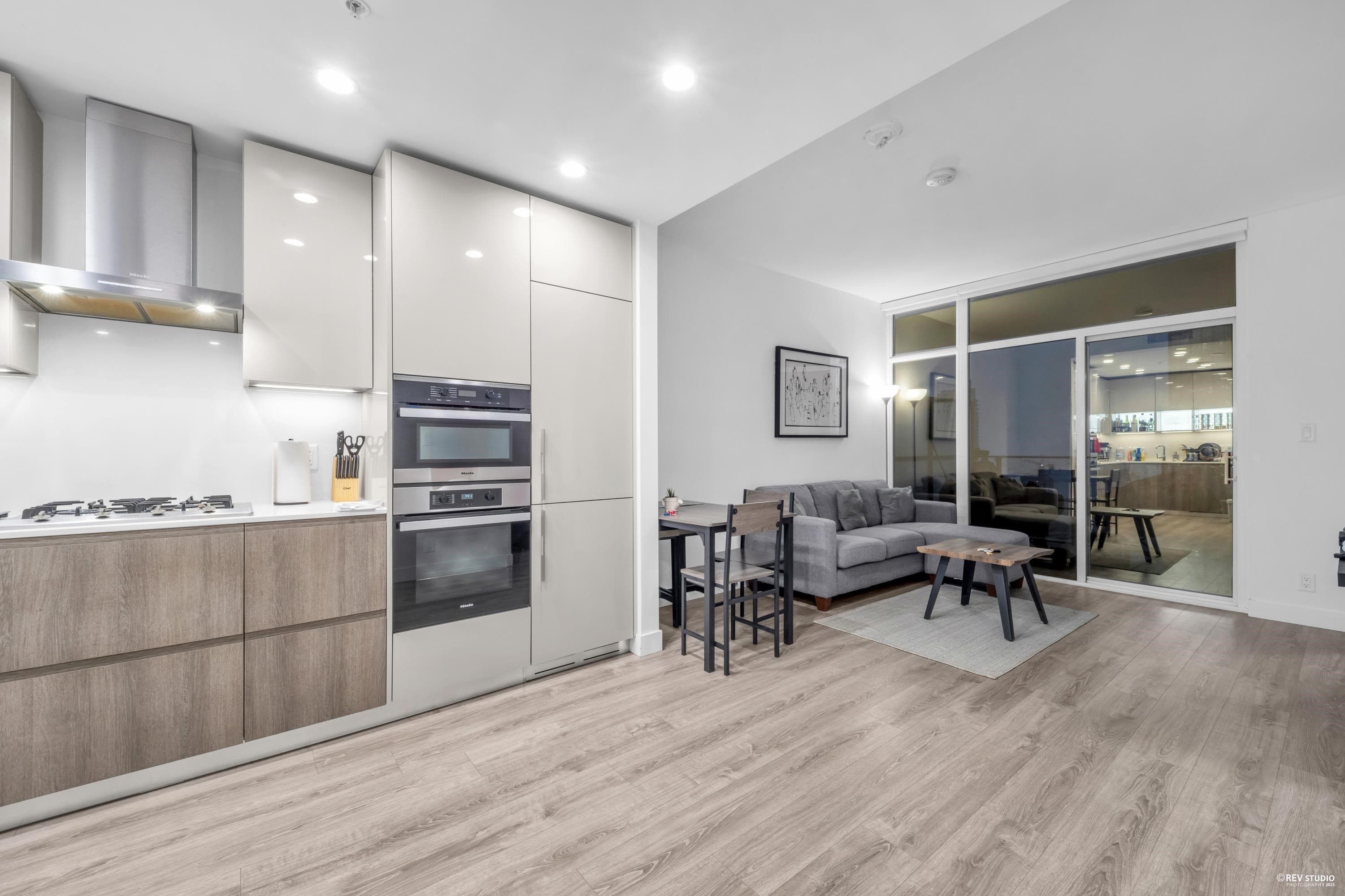 2001 - 6511 Sussex Avenue, Burnaby, V5H 0K5 — photo 5