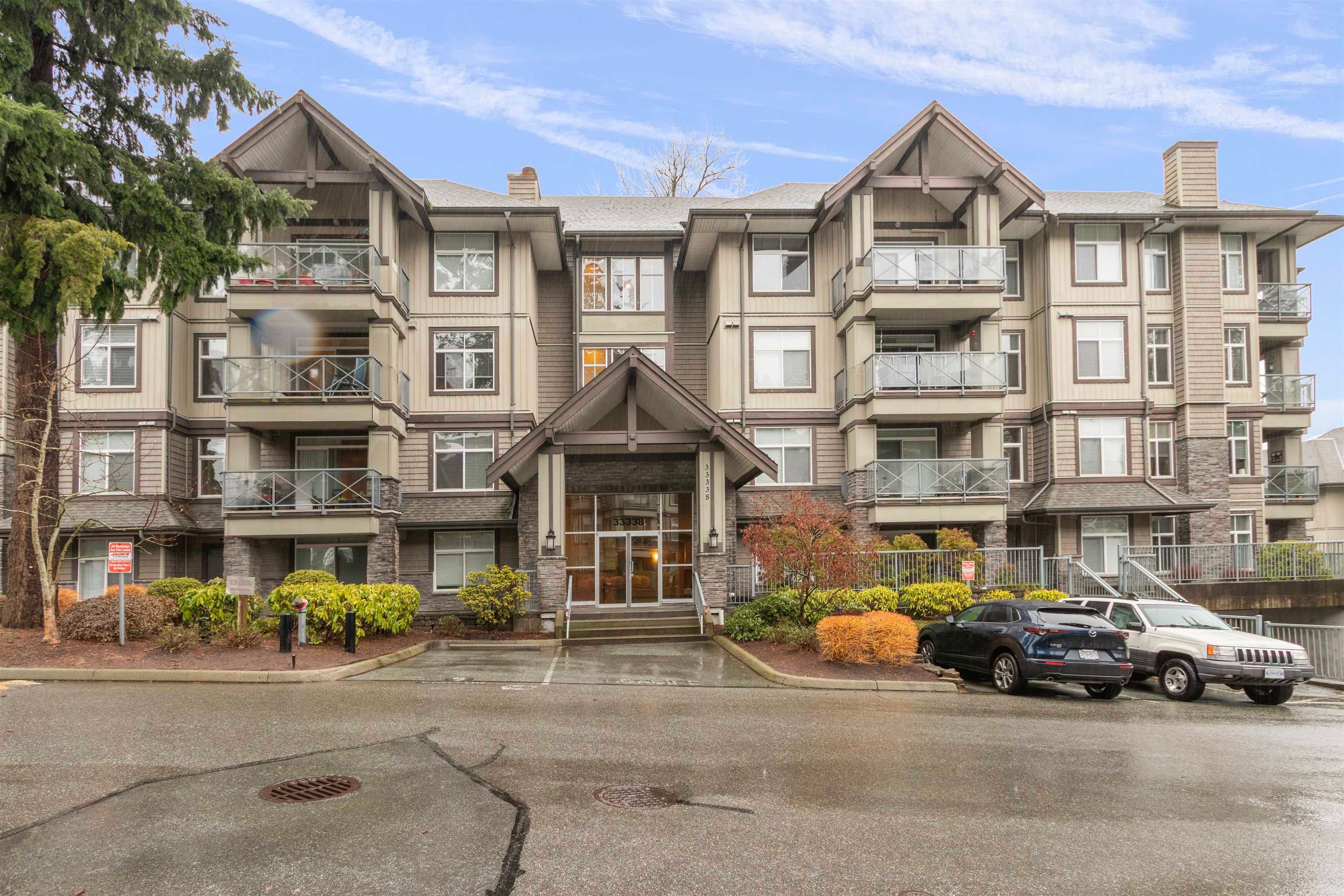 404 - 33338 E Bourquin Crescent, Abbotsford