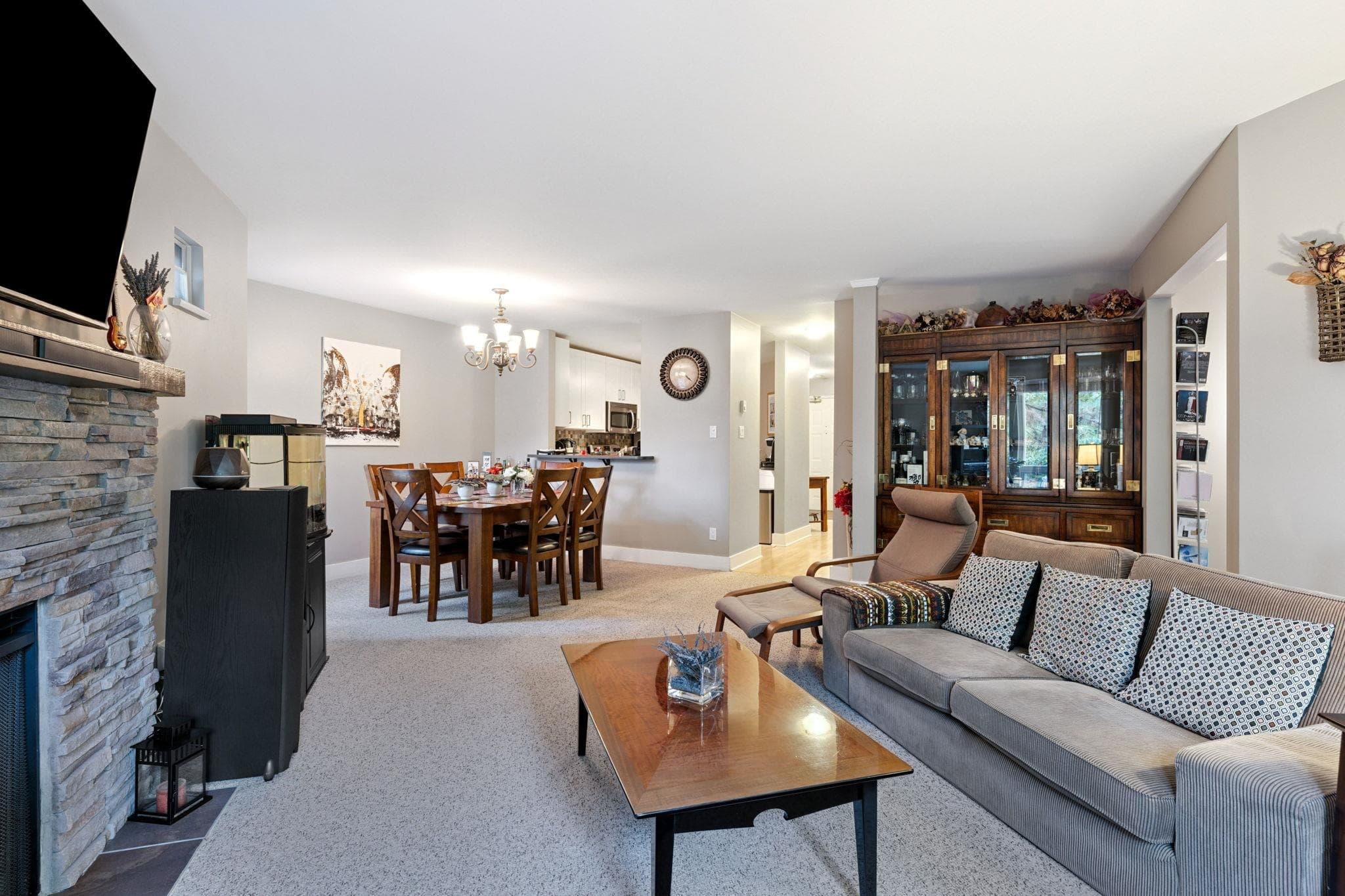 206 - 7459 Moffatt Road, Richmond, V6Y 1X9 — photo 2