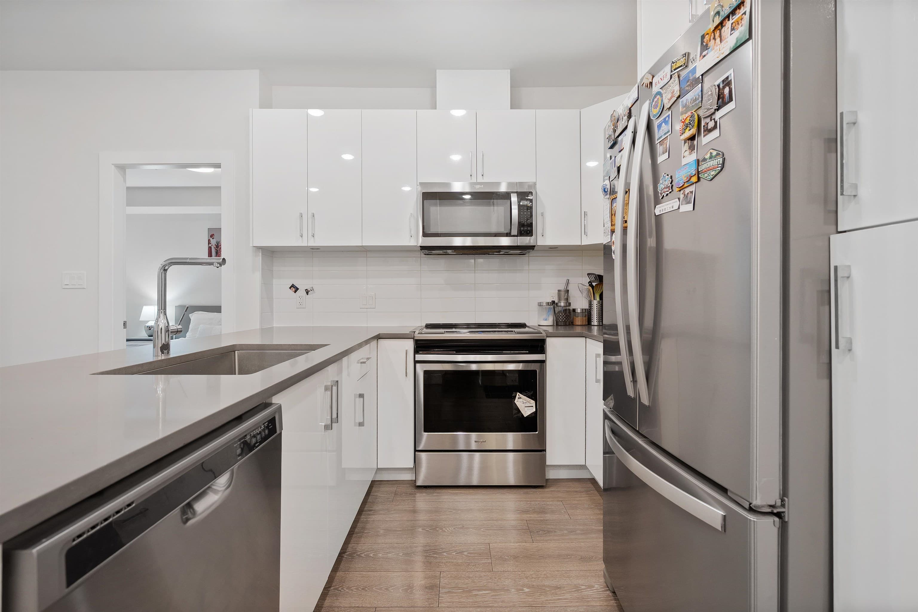113 - 15351 101 Avenue, Surrey, V3R 0G2 — photo 4
