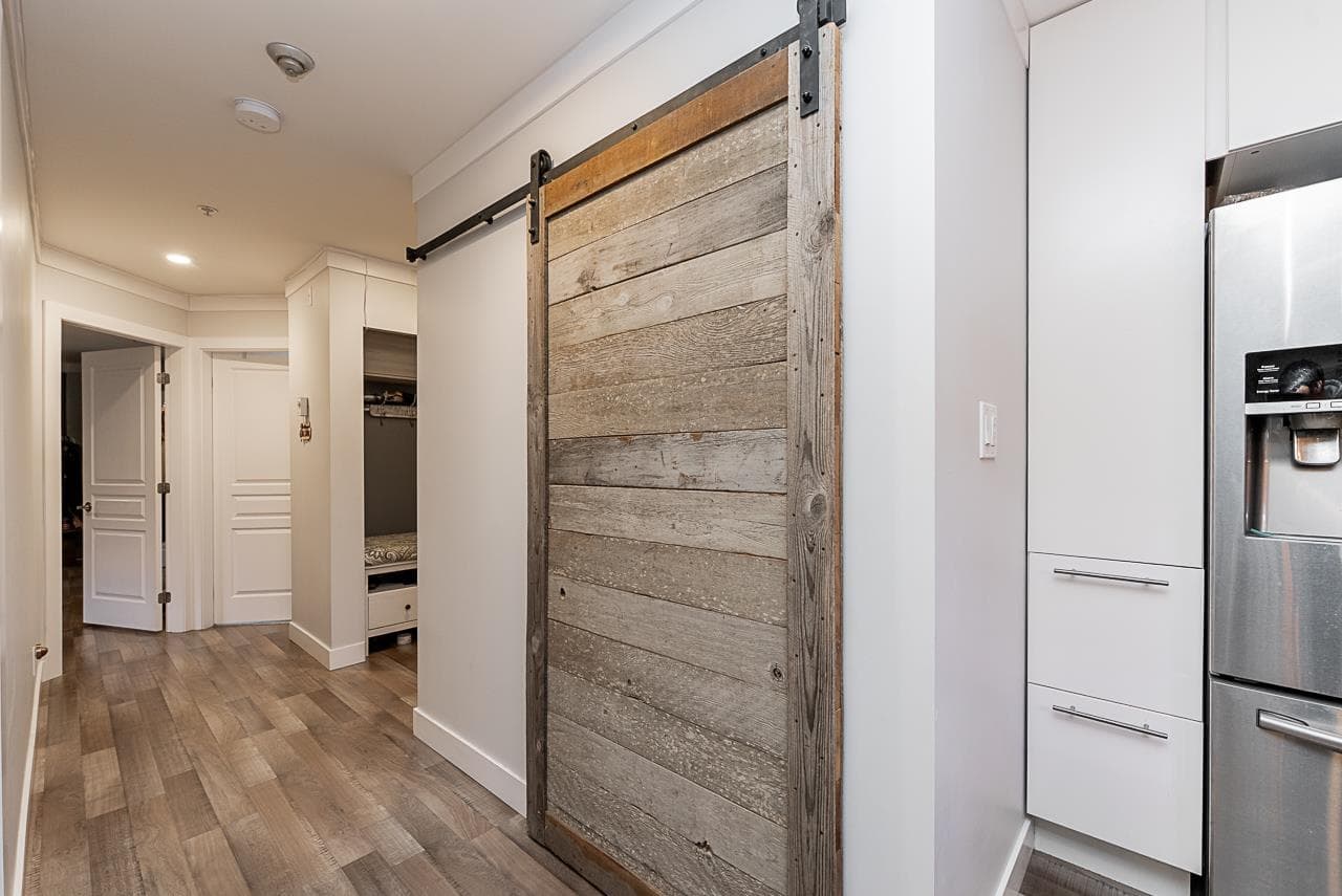 410 - 13939 Laurel Drive, Surrey, V3T 1A8 — photo 3
