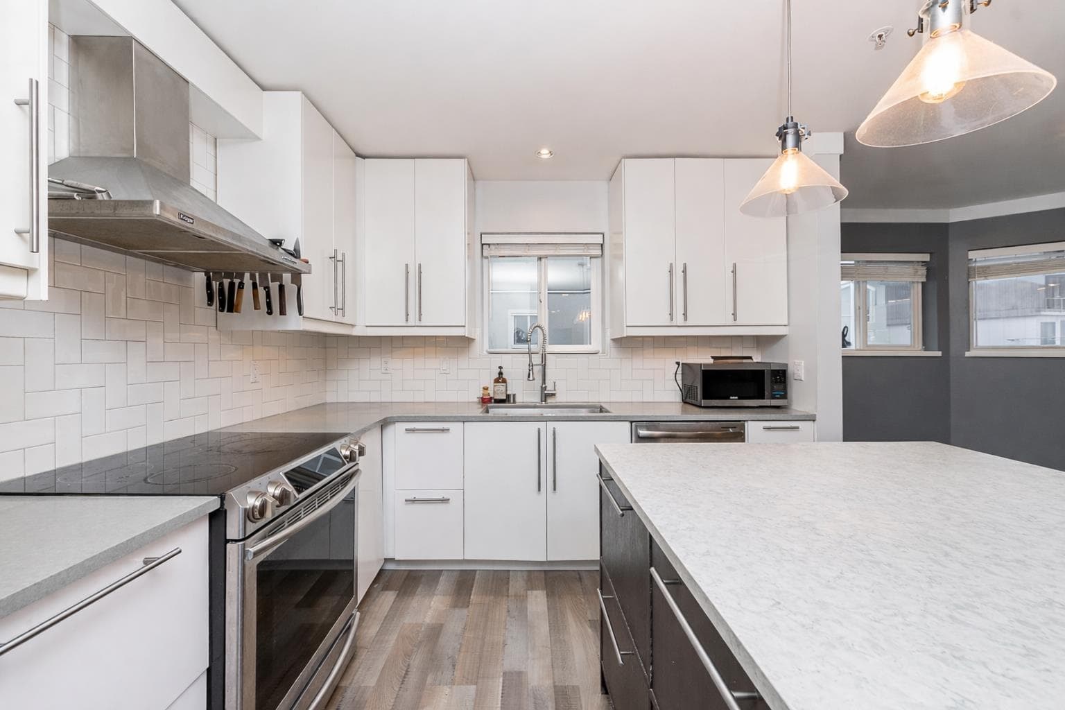 410 - 13939 Laurel Drive, Surrey, V3T 1A8 — photo 4