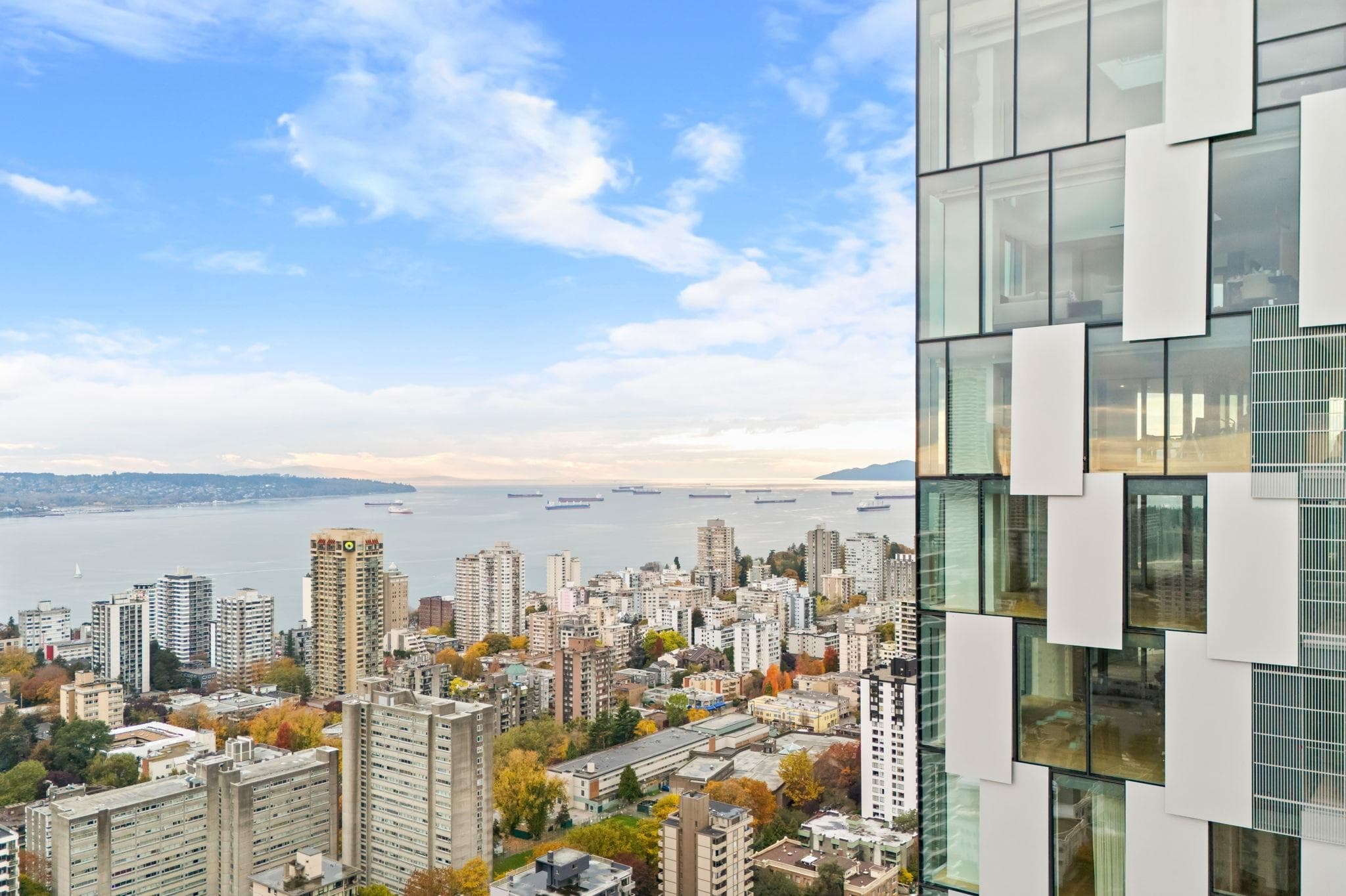 1501 - 1568 Alberni Street, Vancouver, V6G 0E3 — photo 1