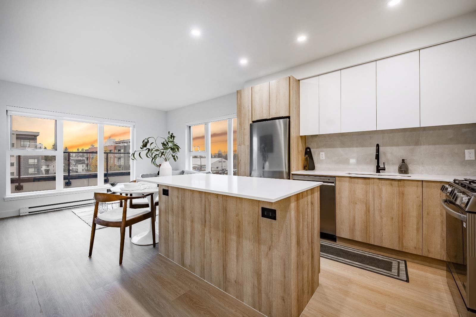 A305 - 7980 206a Street, Langley, V2Y 3Z8 — photo 3