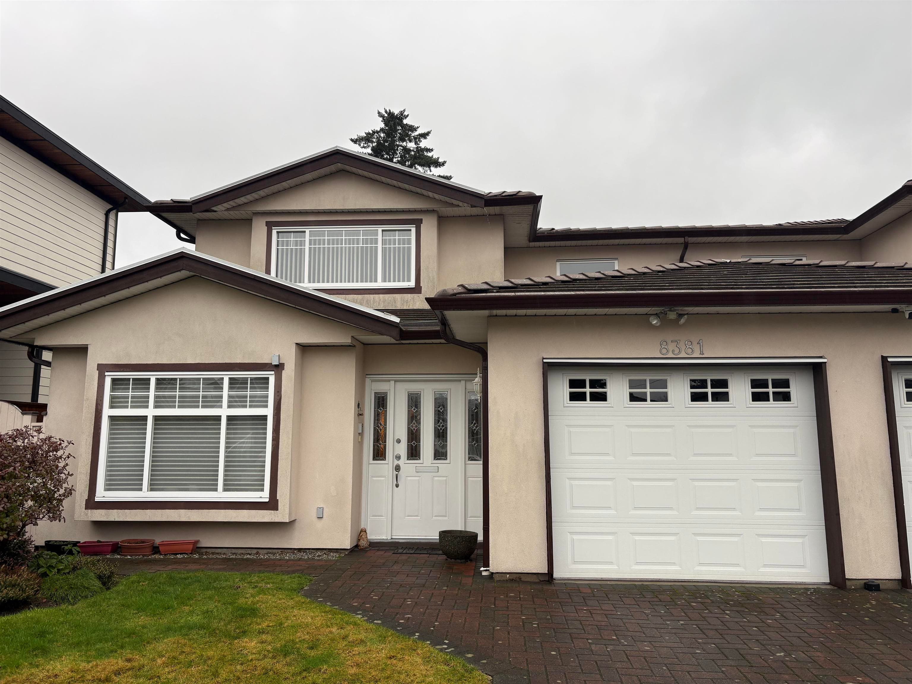 8381 14th Avenue, Burnaby, V3N 2C2 — photo 2