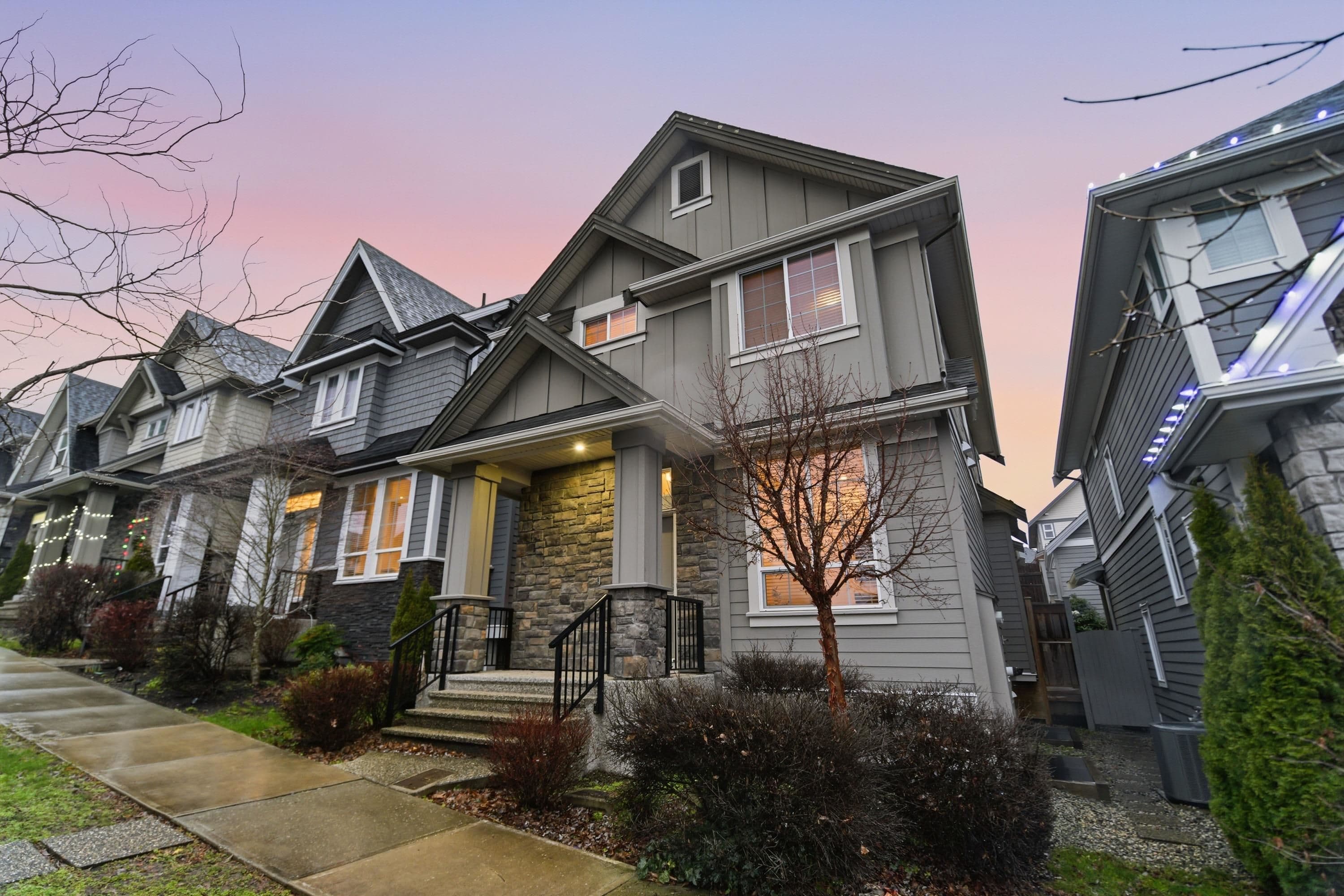 2112 165a Street, Surrey, V3Z 0V7 — photo 1