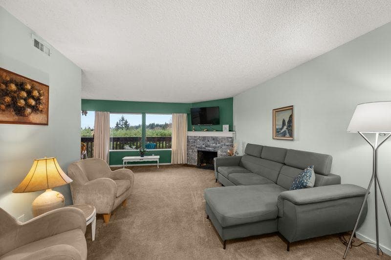 1149 Lillooet Road, North Vancouver, V7J 3H7 — photo 2
