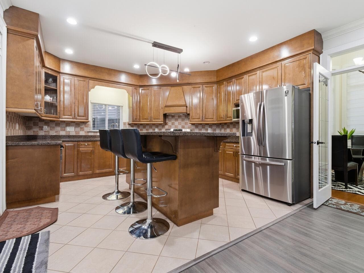 7855 112a Street, Delta, V4C 4Y4 — photo 2