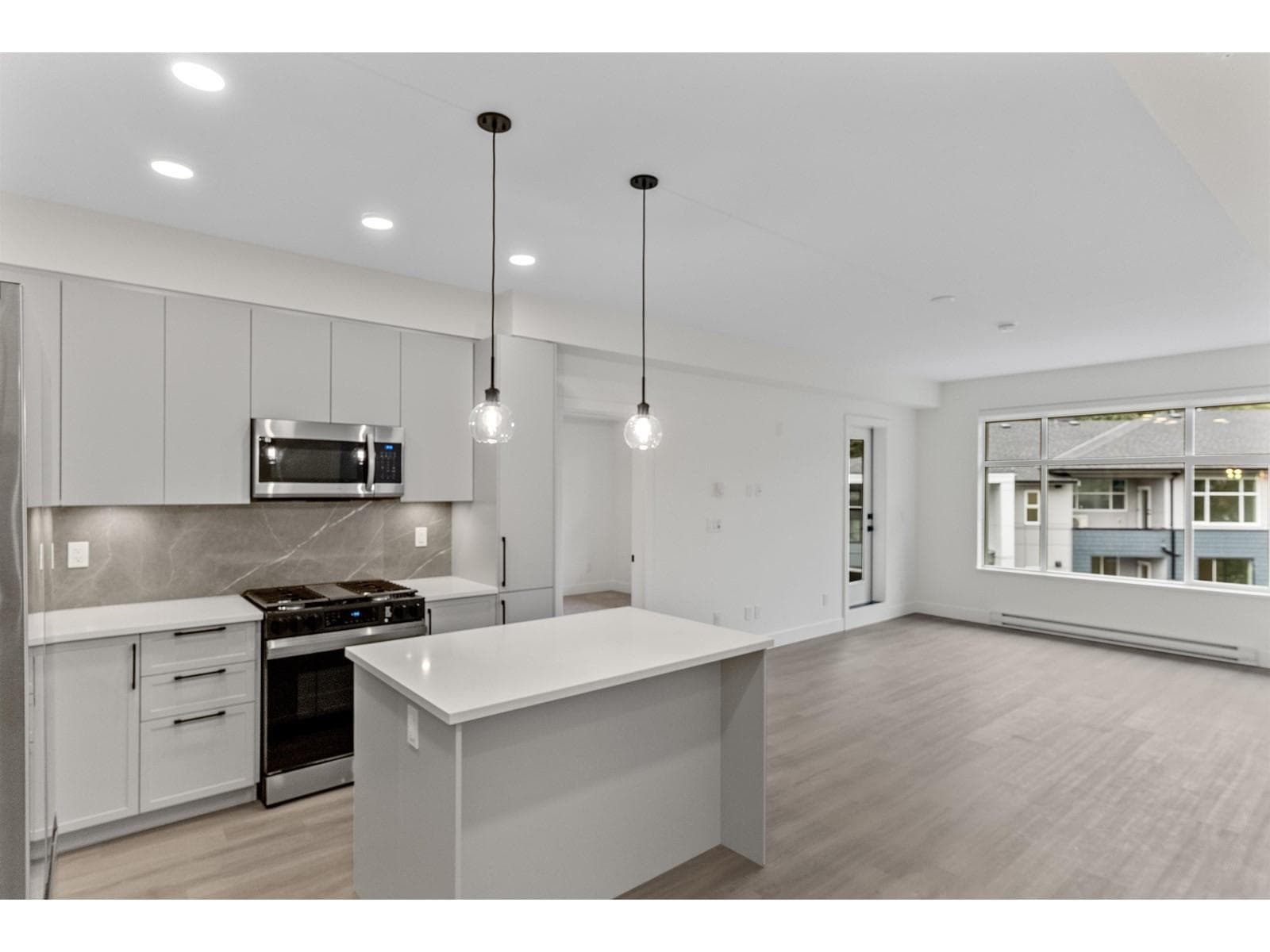 615 - 3528 146a Street, Surrey, V4P 0H4 — photo 3
