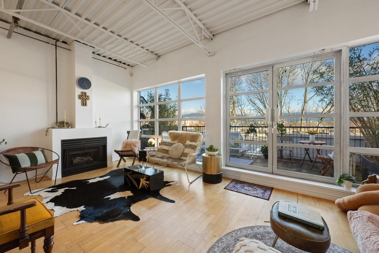 520 - 350 E 2nd Avenue, Vancouver