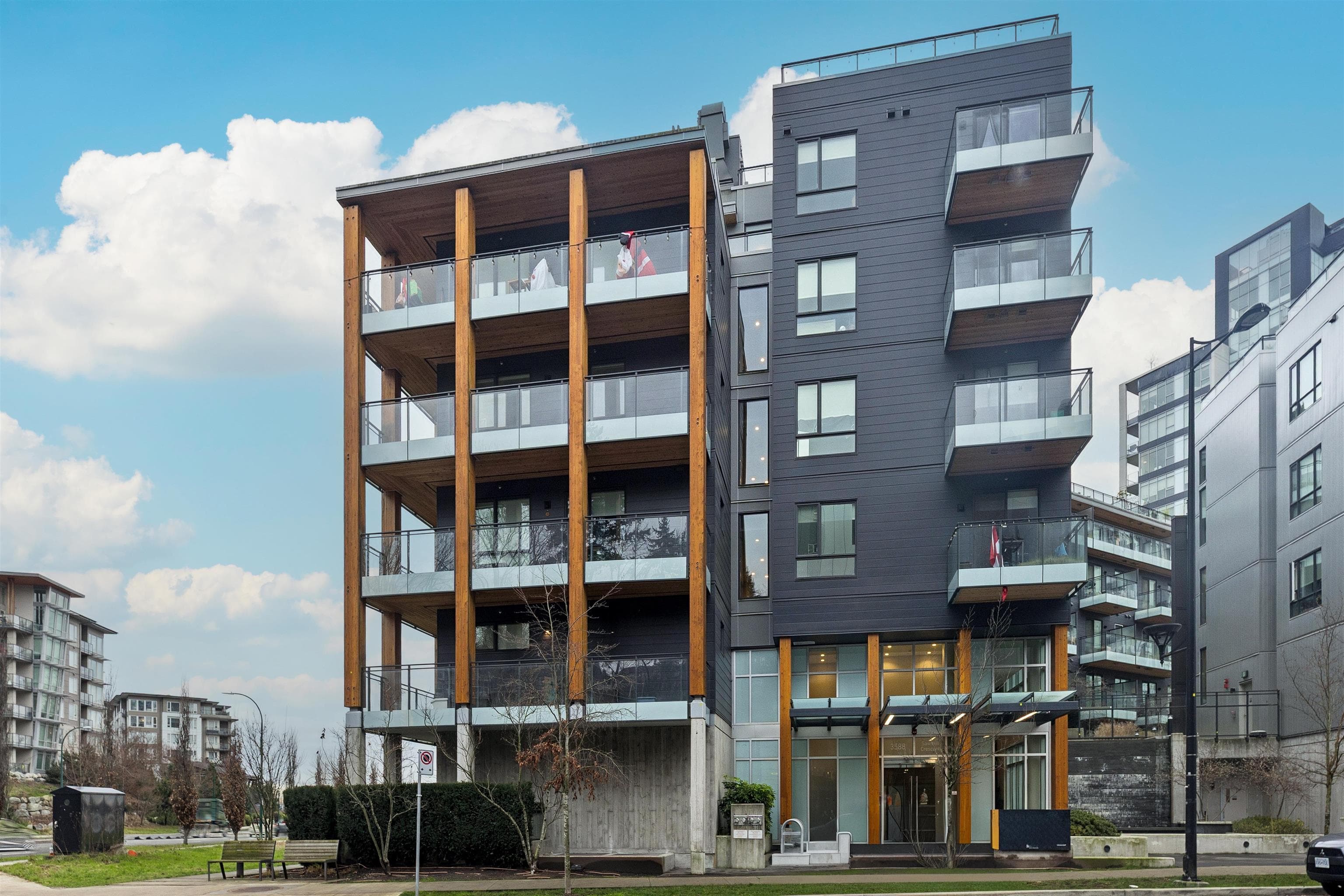 202 - 3588 Sawmill Crescent, Vancouver