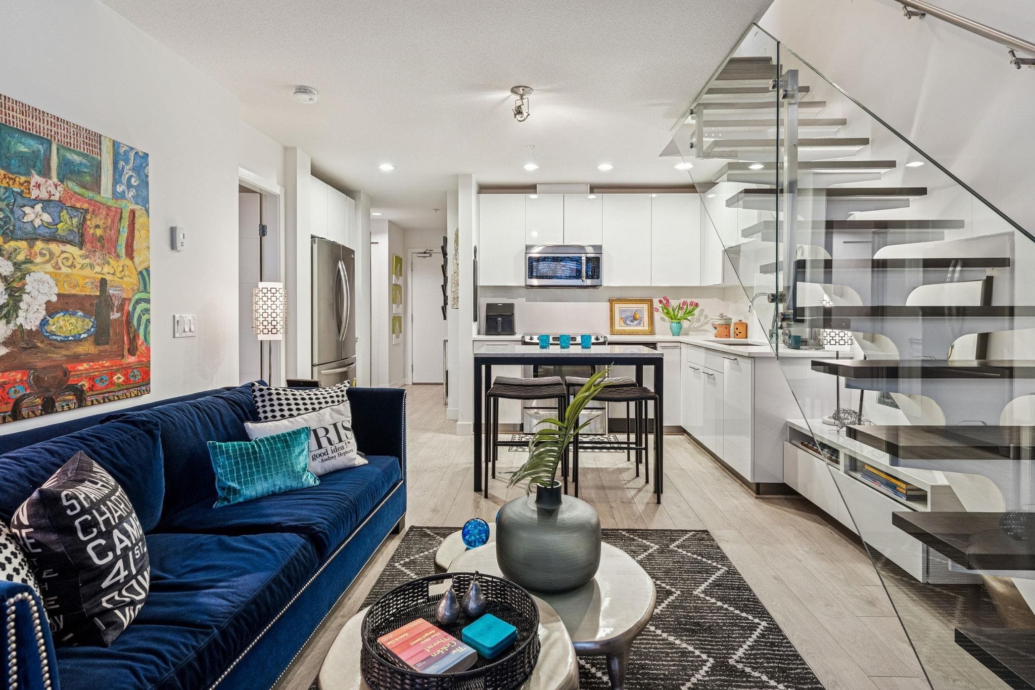 603 - 733 W 3rd Street, North Vancouver, V7M 0C8 — photo 5