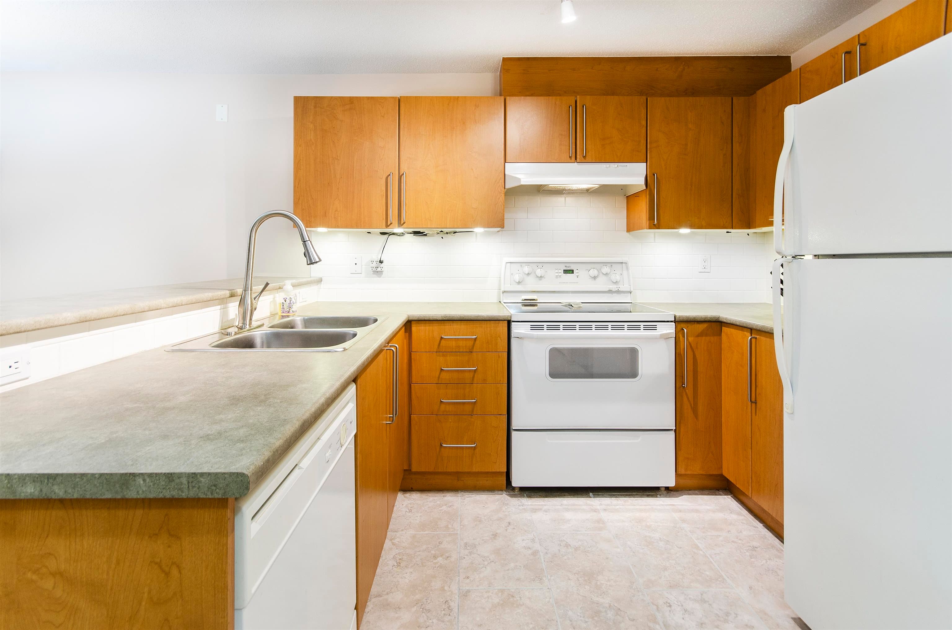 312 - 1150 E 29th Street, North Vancouver, V7K 3E2 — photo 4
