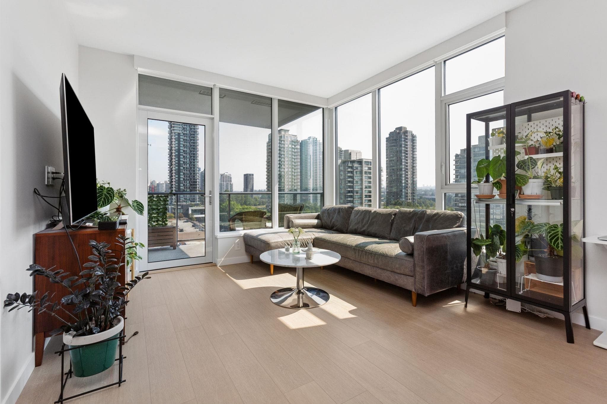 811 - 2186 Gilmore Avenue, Burnaby, V5C 0N7 — photo 4