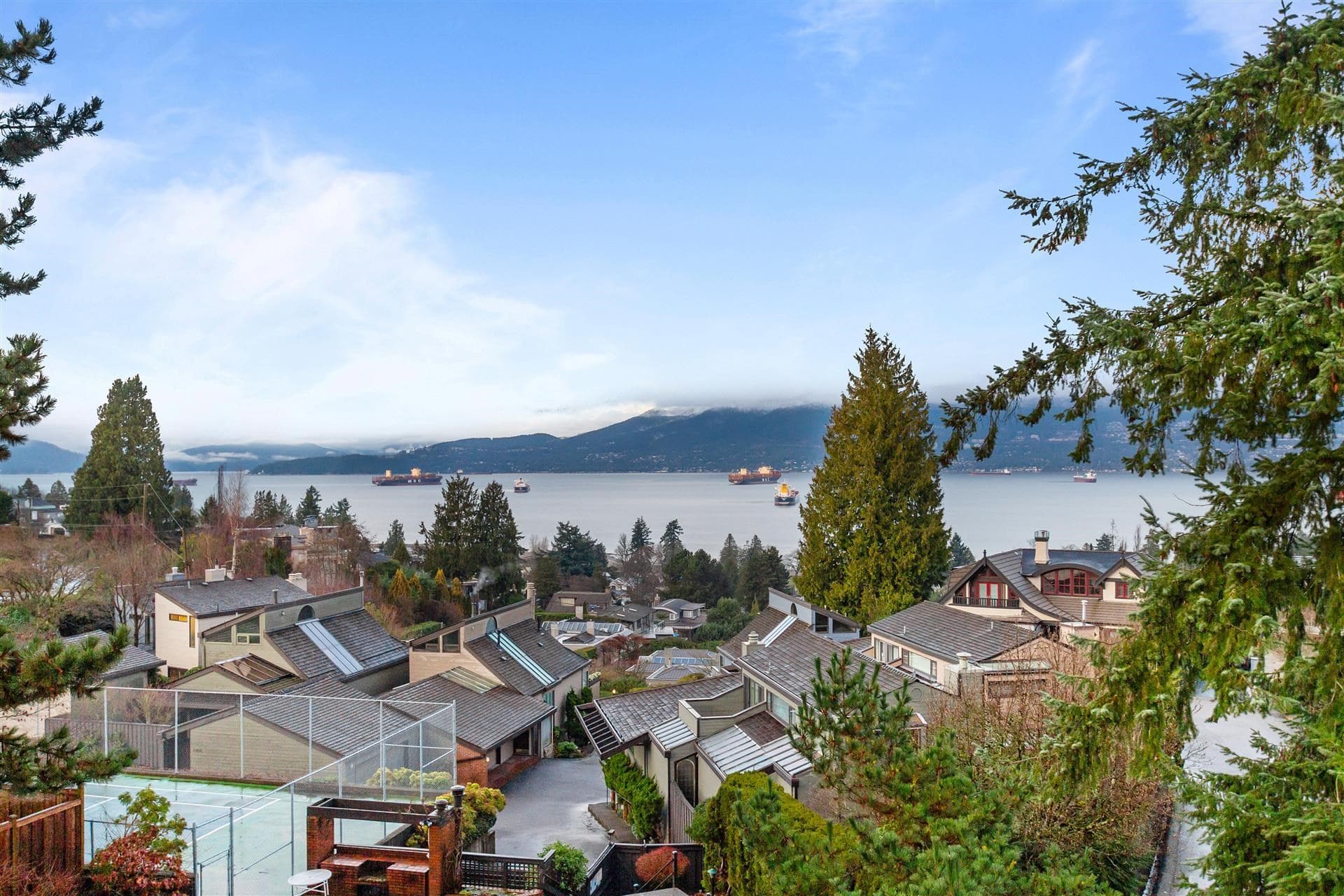 1995 Sasamat Place, Vancouver, V6R 4A3 — photo 1