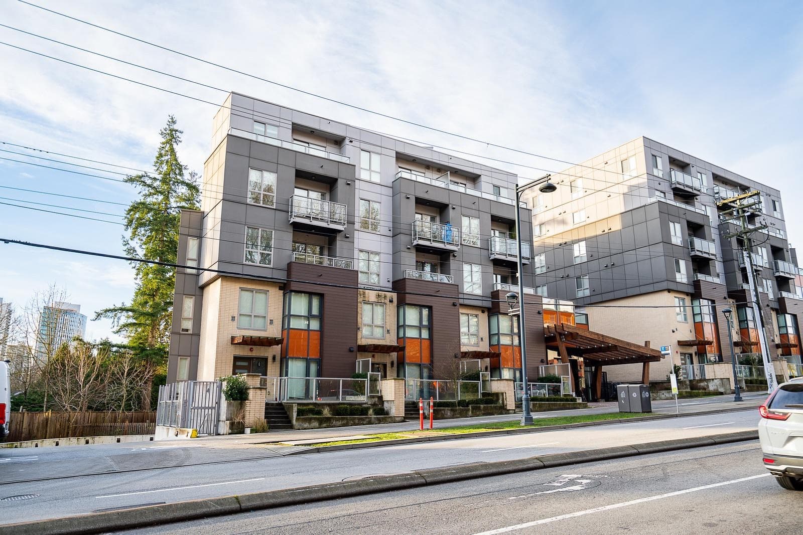 107 - 9689 140 Street, Surrey, V3T 0P3 — photo 1