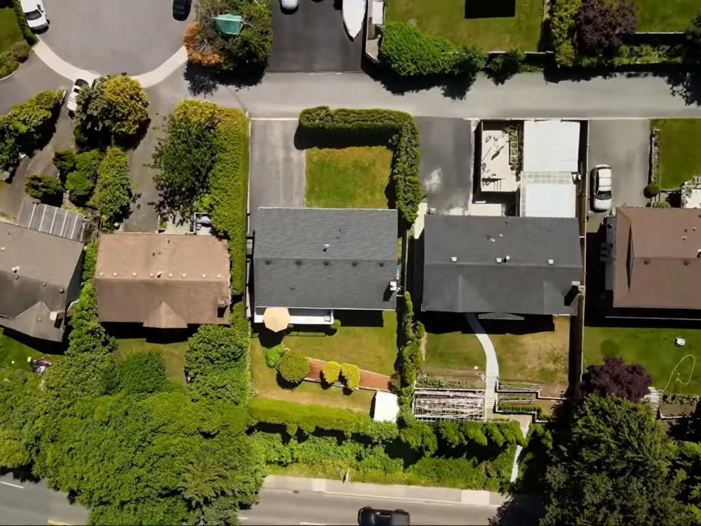 3222 Mariner Way, Coquitlam, V3C 4K7 — photo 1