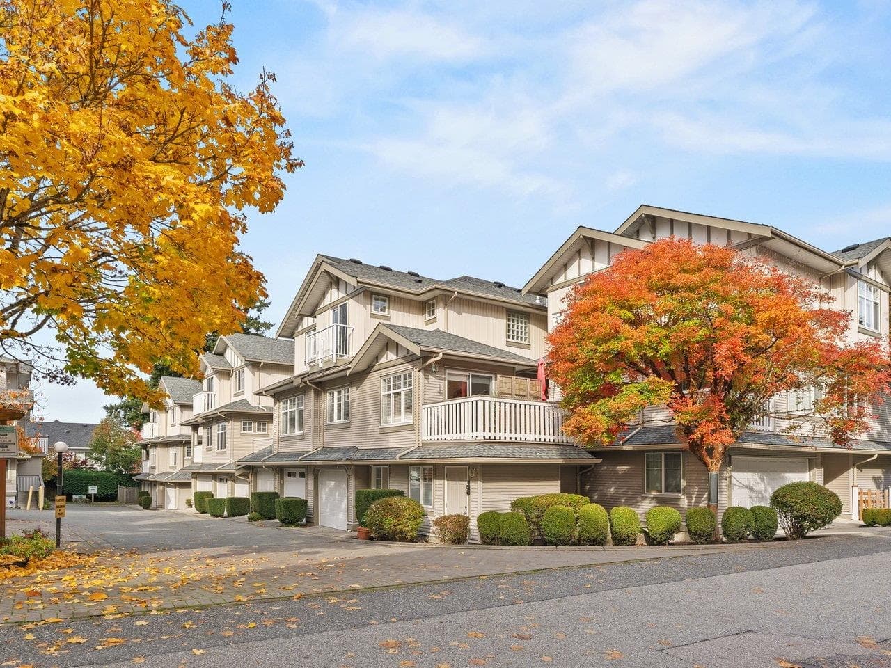 2 - 2733 Parkway Drive, Surrey, V4P 3P7 — photo 1