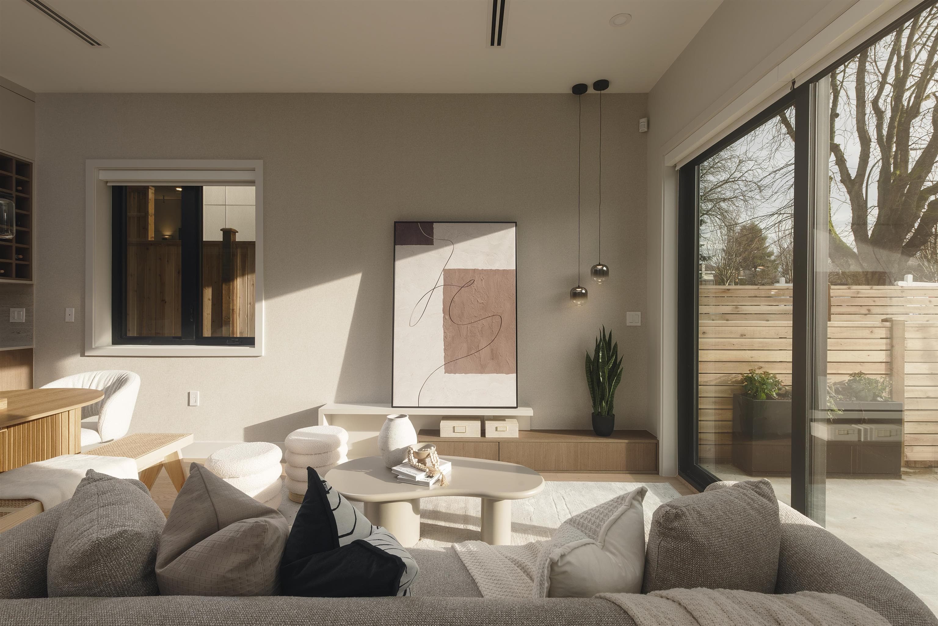1 - 2637 W 12th Avenue, Vancouver