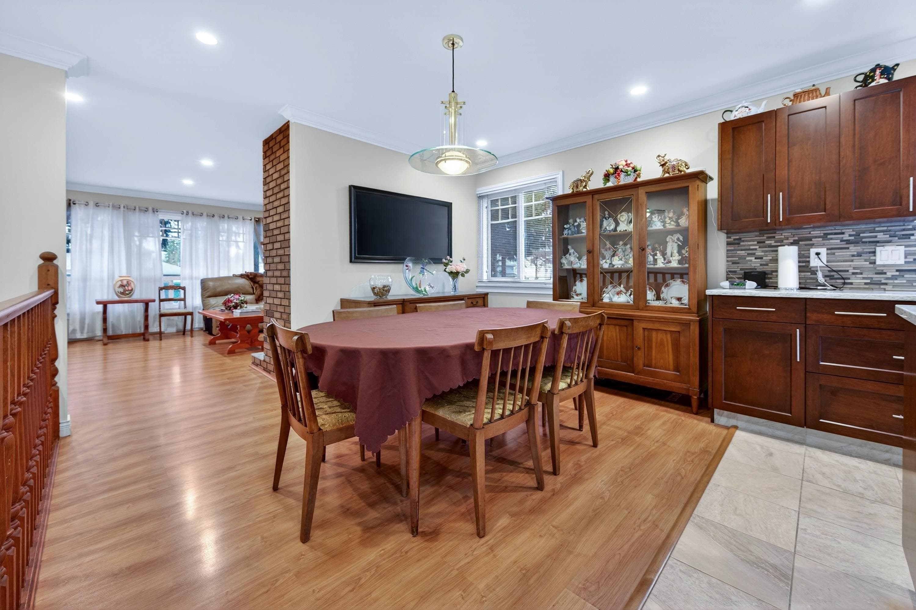 10014 156 Street, Surrey, V3R 4L5 — photo 2