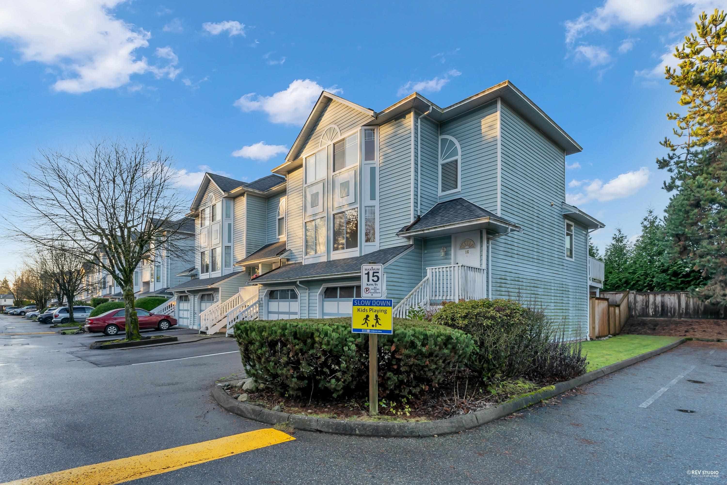 16 - 15550 89 Avenue, Surrey, V3R 1N1 — photo 2