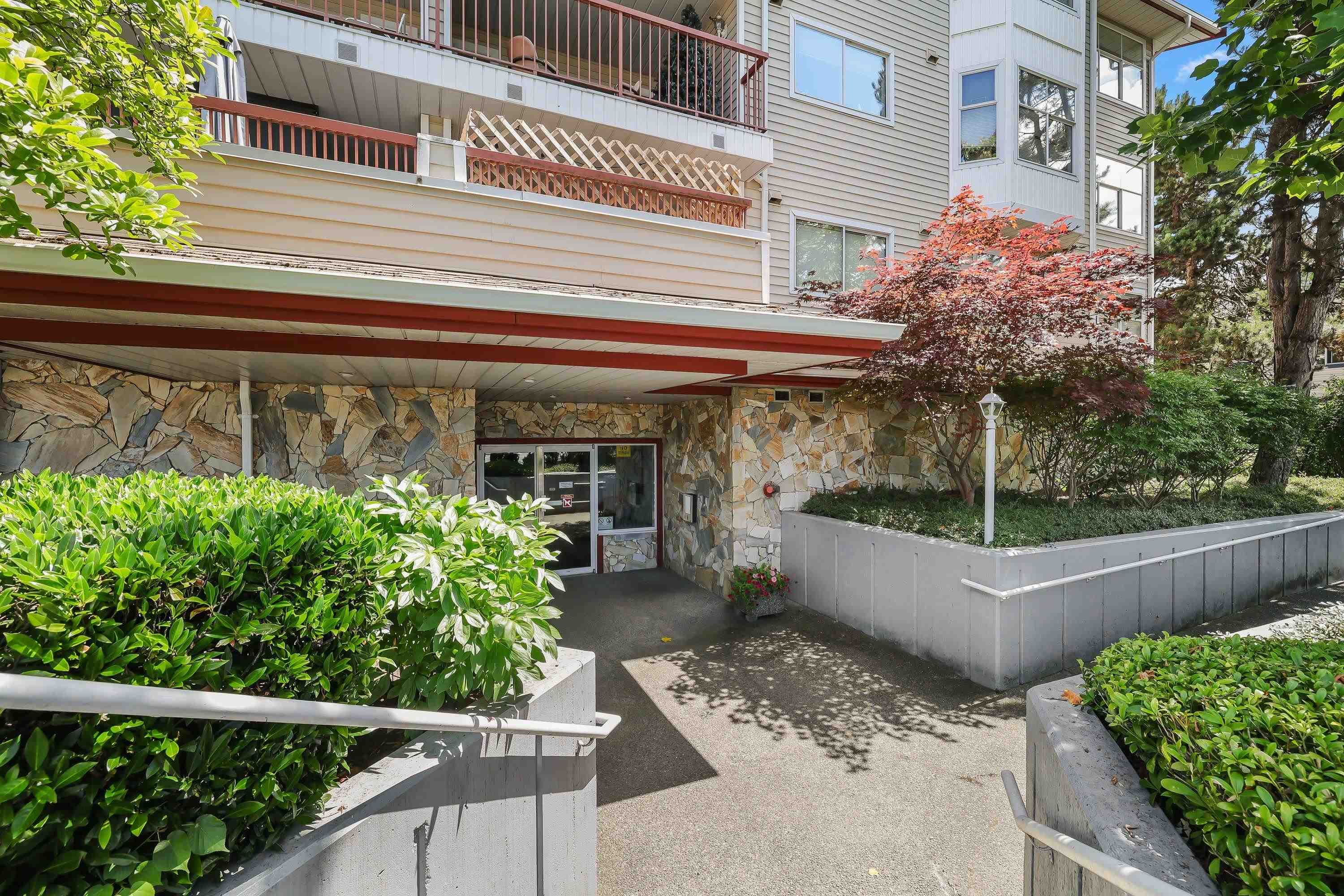 106 - 5776 200 Street, Langley, V3A 1M8 — photo 2