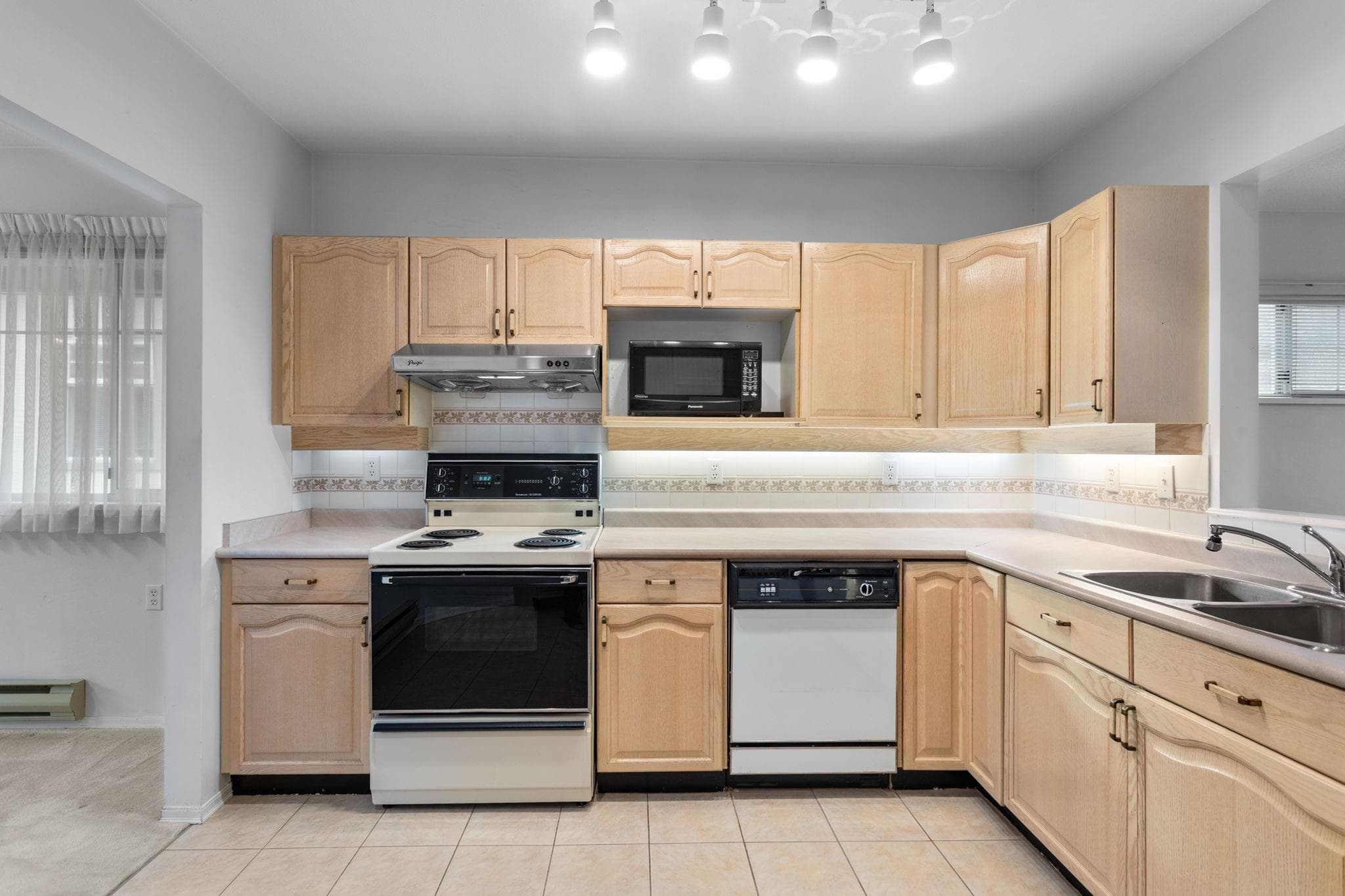 55 - 6523 Chambord Place, Vancouver, V5S 4P2 — photo 5