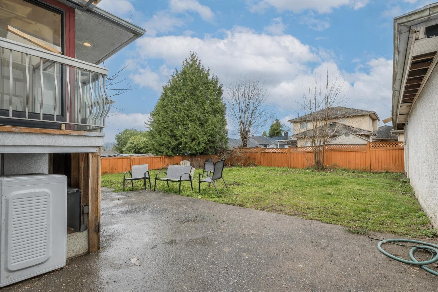 4856 Smith Avenue, Burnaby, V5G 2W4 — photo 5