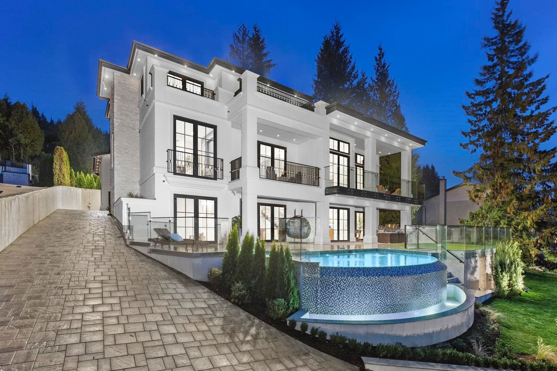 1419 Bramwell Road, West Vancouver, V7S 2N8 — photo 1