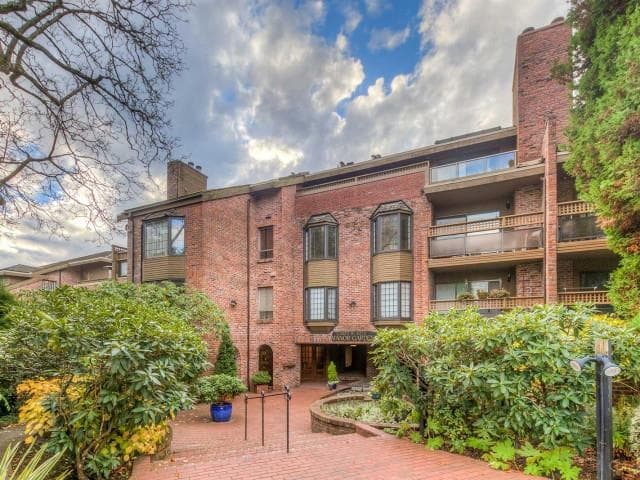 218 - 2320 W 40th Avenue, Vancouver, V6M 4H6 — photo 1