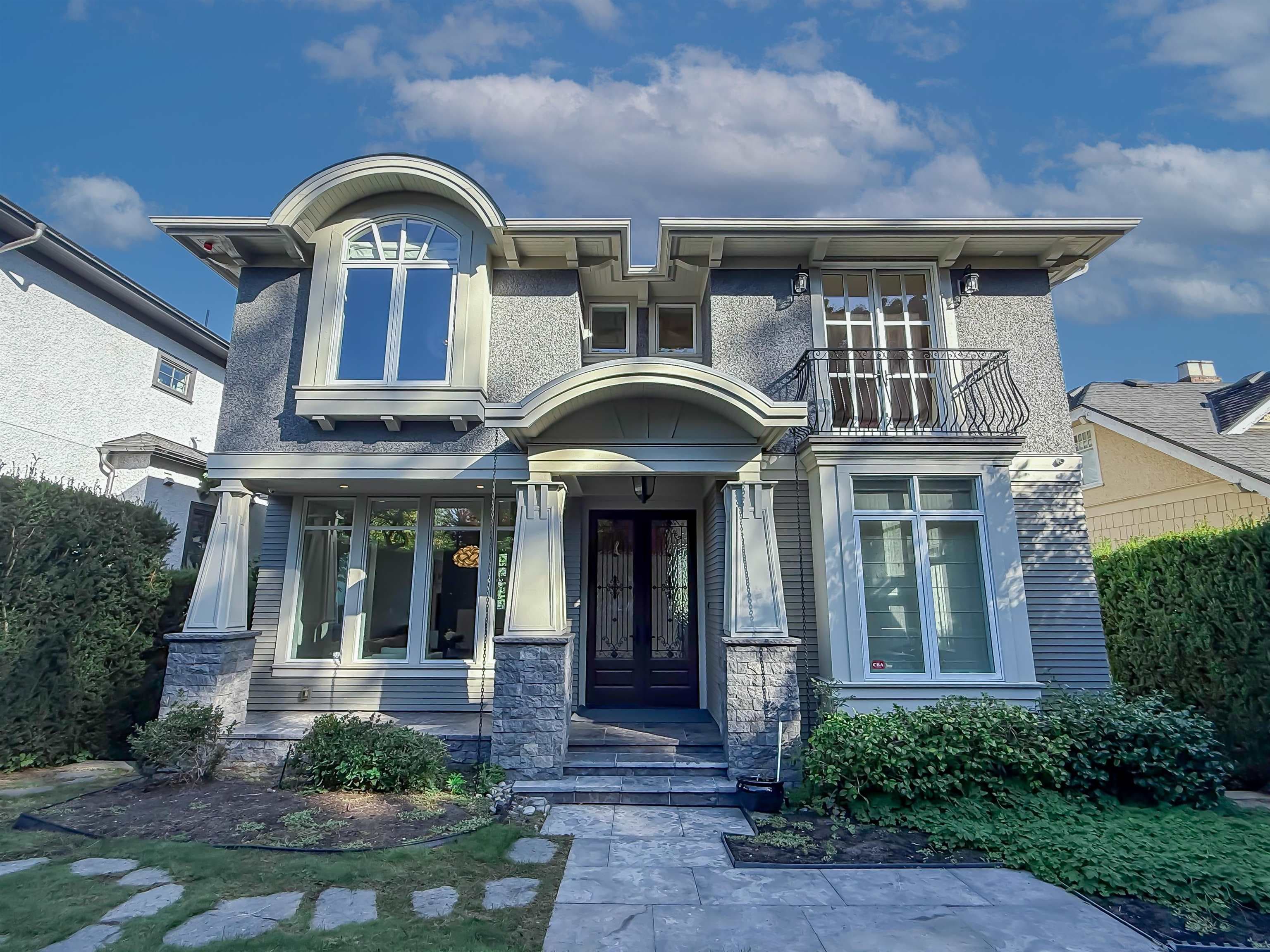 1949 W 37th Avenue, Vancouver — sold
