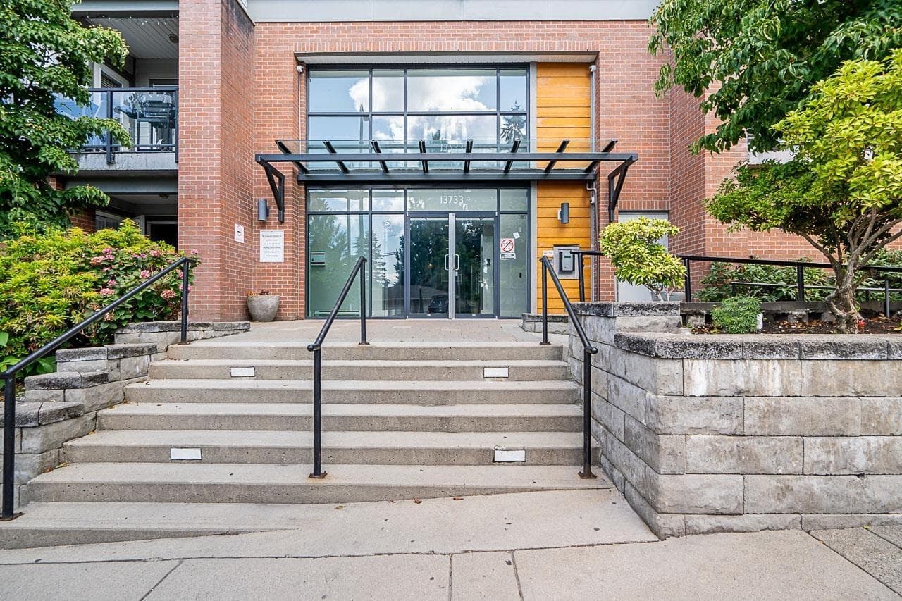 306 - 13733 107a Avenue, Surrey, V3T 0B7 — photo 1