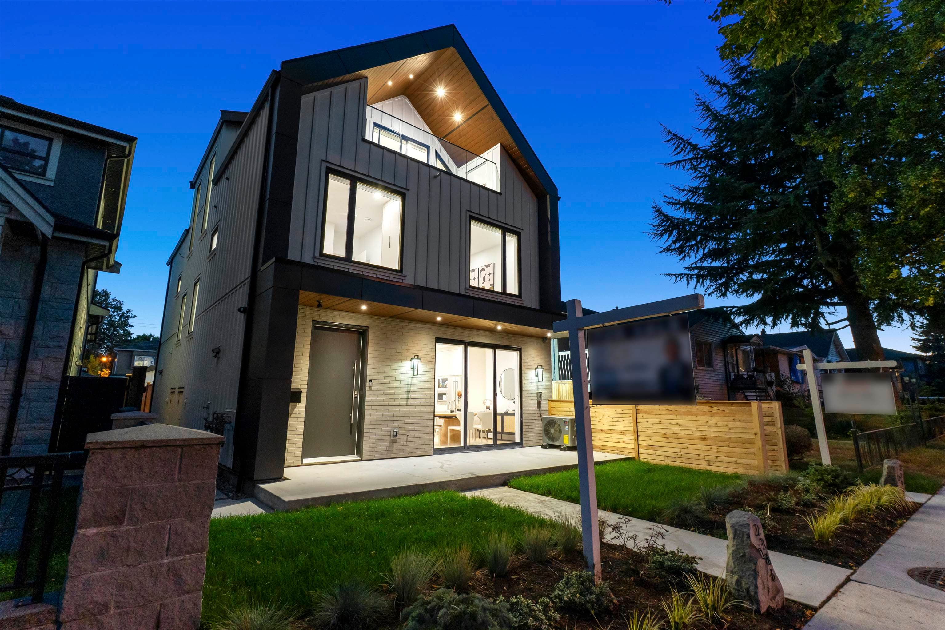 1 - 2386 E 45th Avenue, Vancouver, V5R 1K3 — photo 1