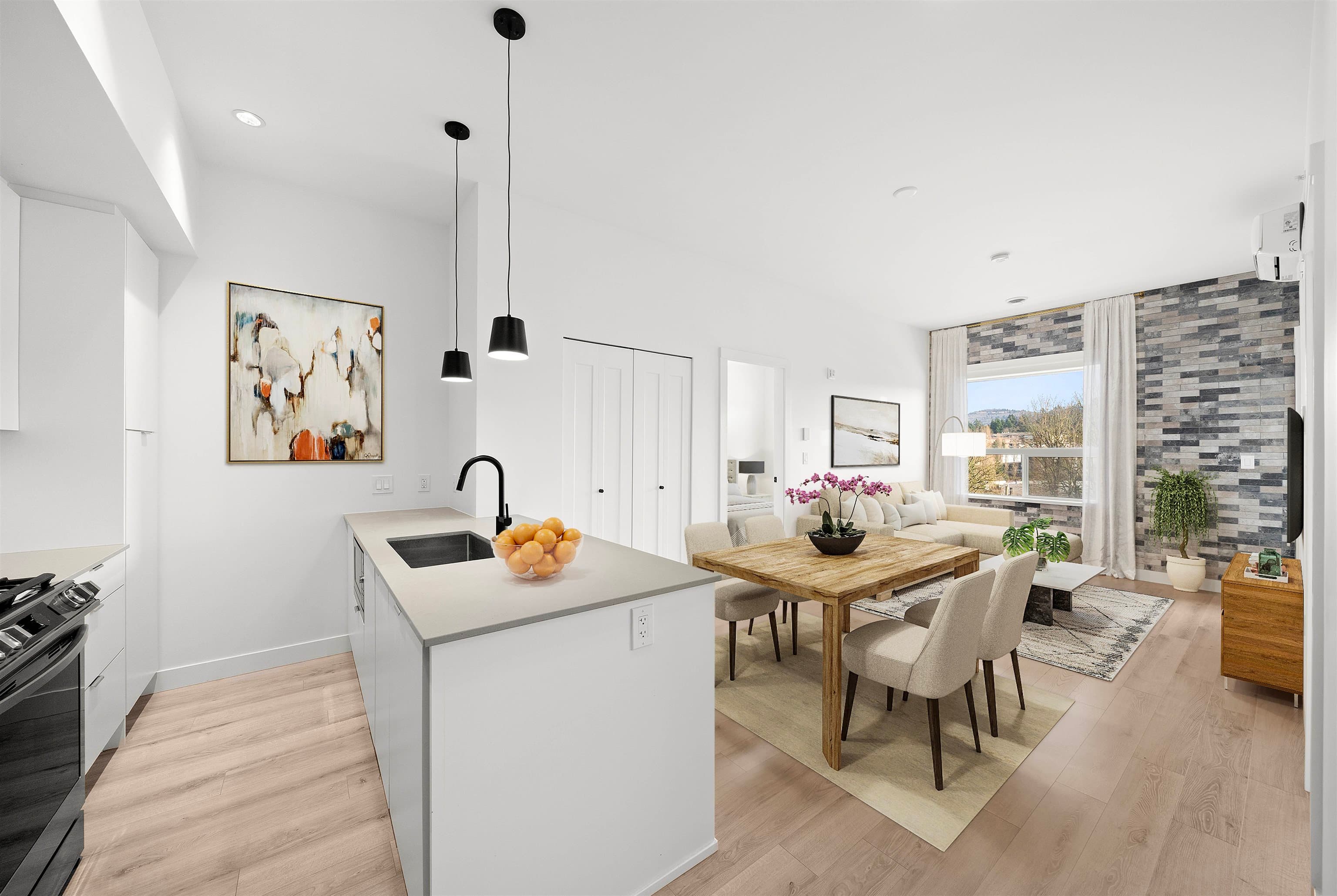 503 - 2493 Montrose Avenue, Abbotsford
