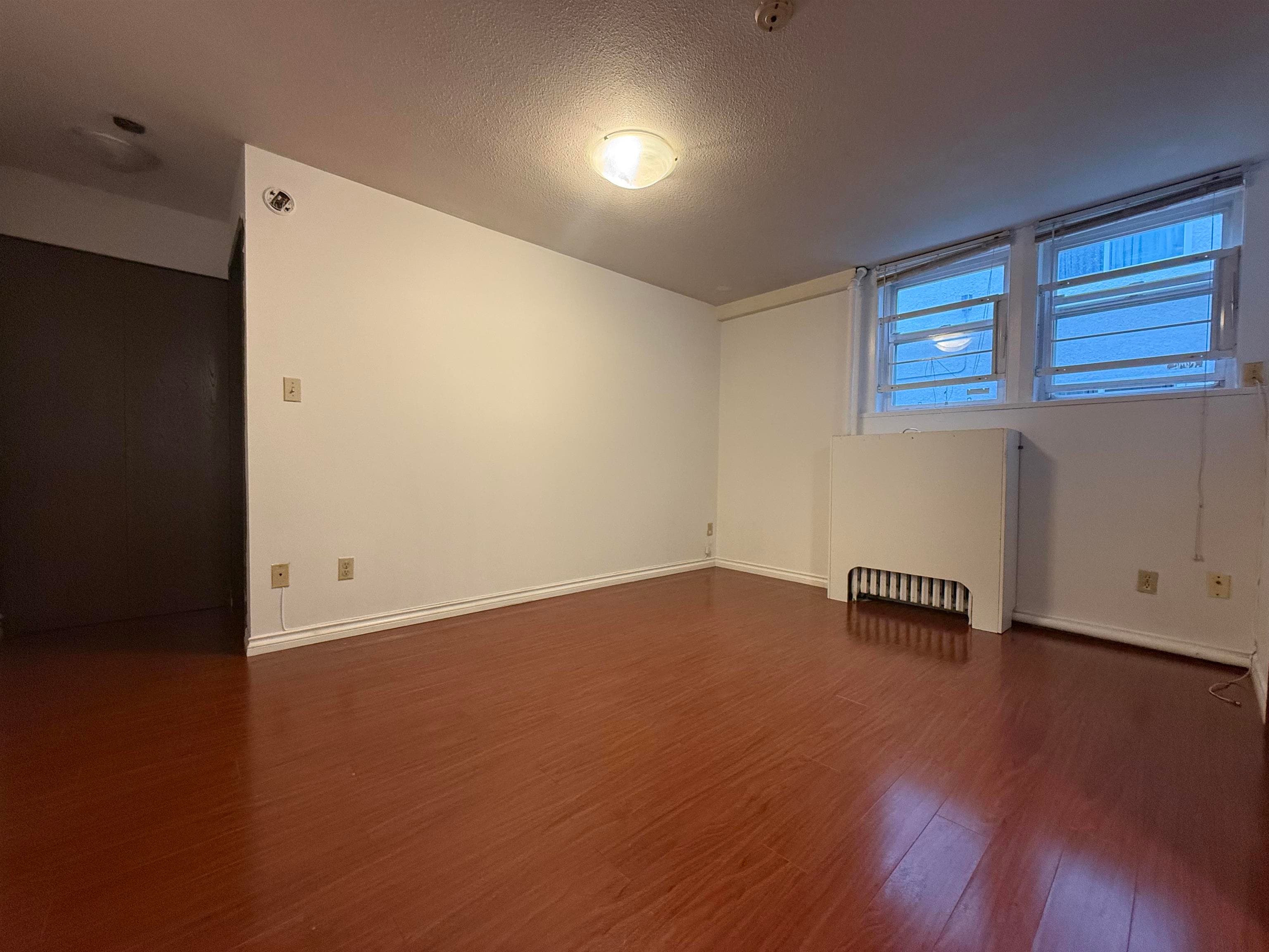 14 - 1086 W 10th Street, Vancouver, V6H 1H8 — photo 3
