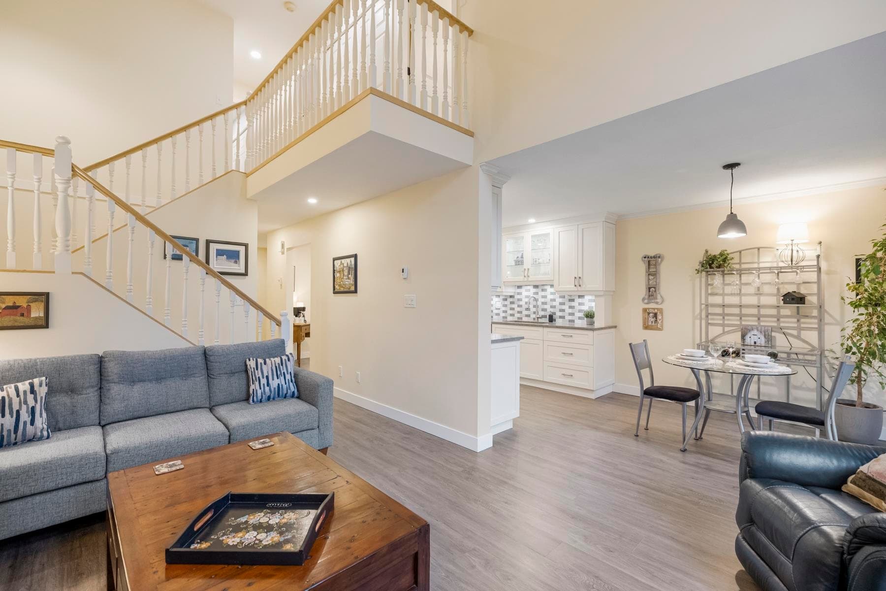 109 - 10250 155a Street, Surrey, V3R 4K5 — photo 3