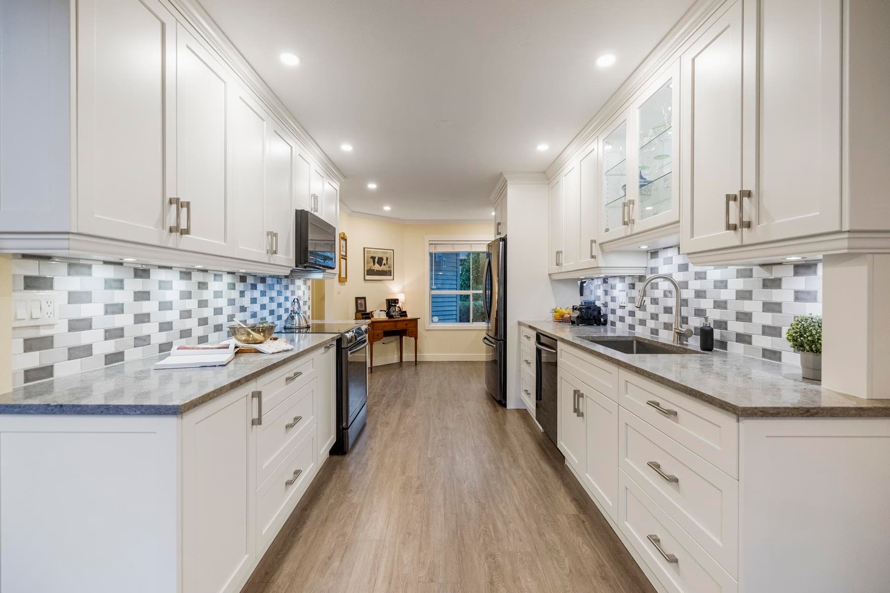 109 - 10250 155a Street, Surrey, V3R 4K5 — photo 4