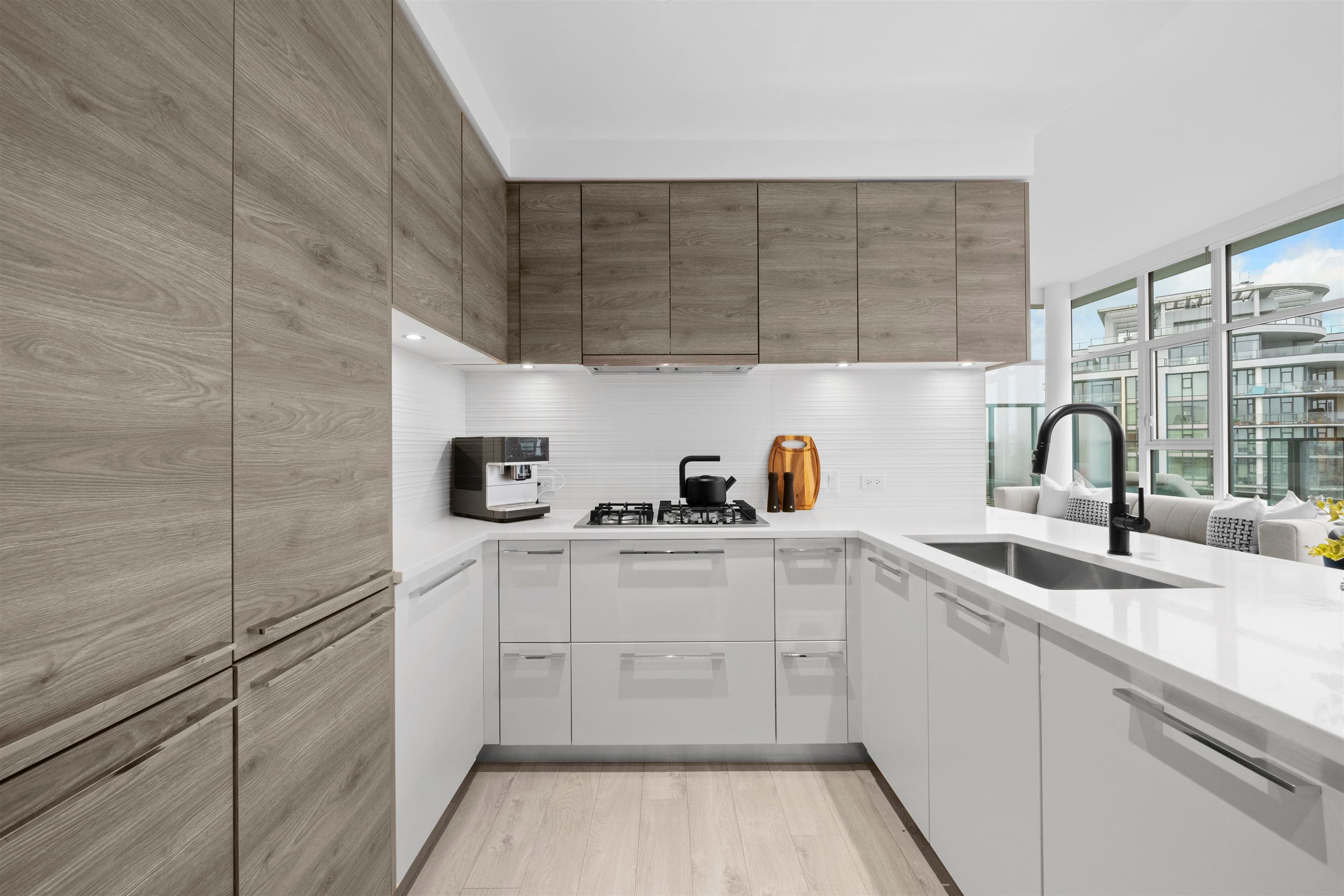 PH 2901 - 7303 Noble Lane, Burnaby, V3N 0H2 — photo 3