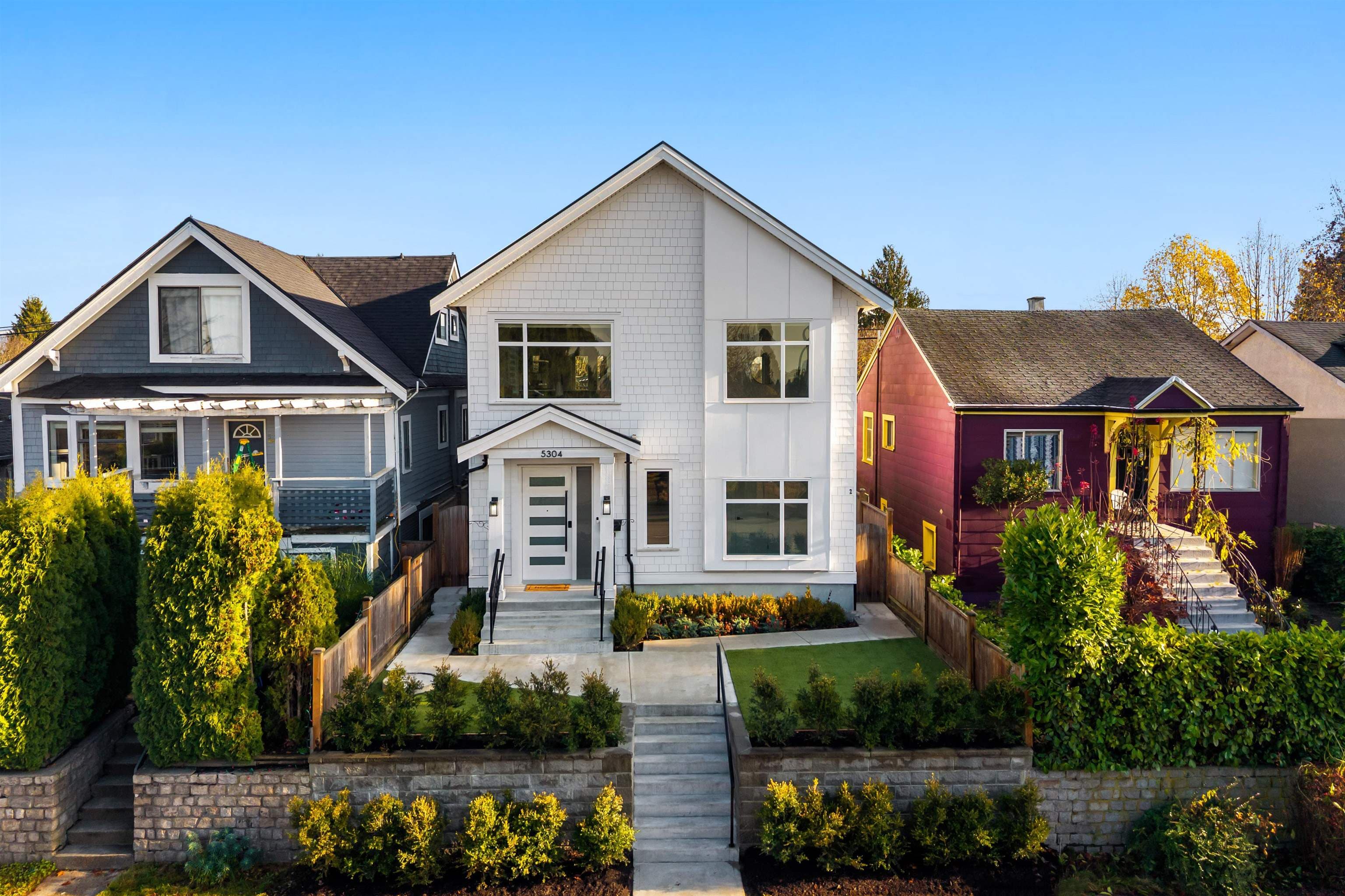 5304 Fraser Street, Vancouver, V5W 2Y9 — photo 1