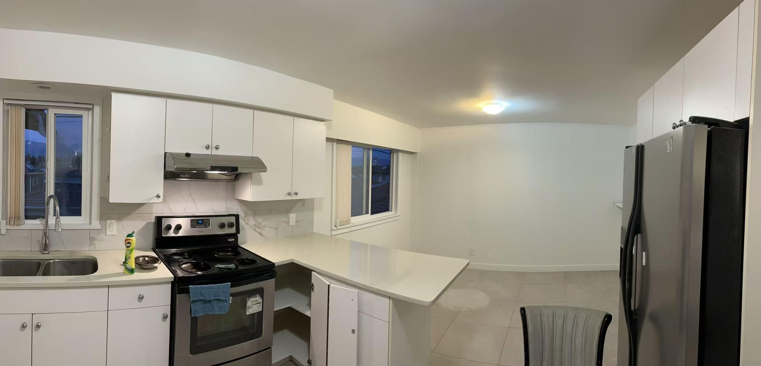 3161 E 15th Avenue, Vancouver, V5M 2L1 — photo 1