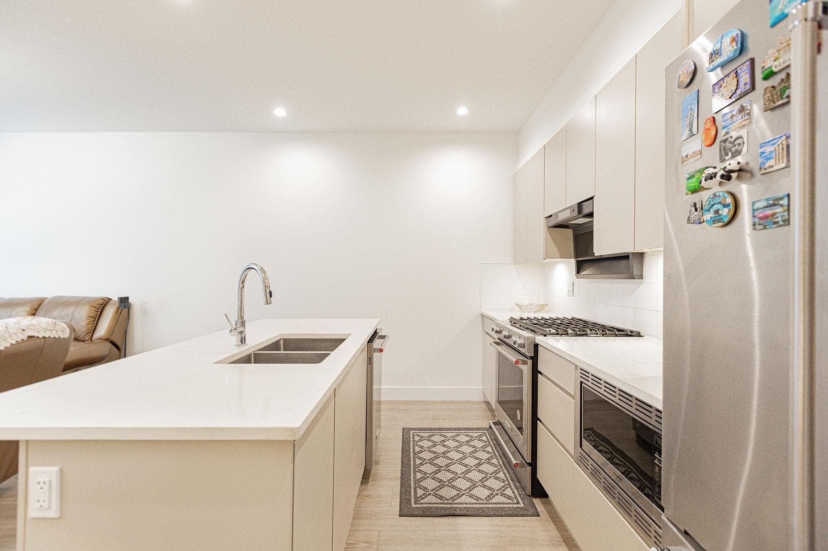 152 - 16433 19 Avenue, Surrey, V3Z 0Z1 — photo 1