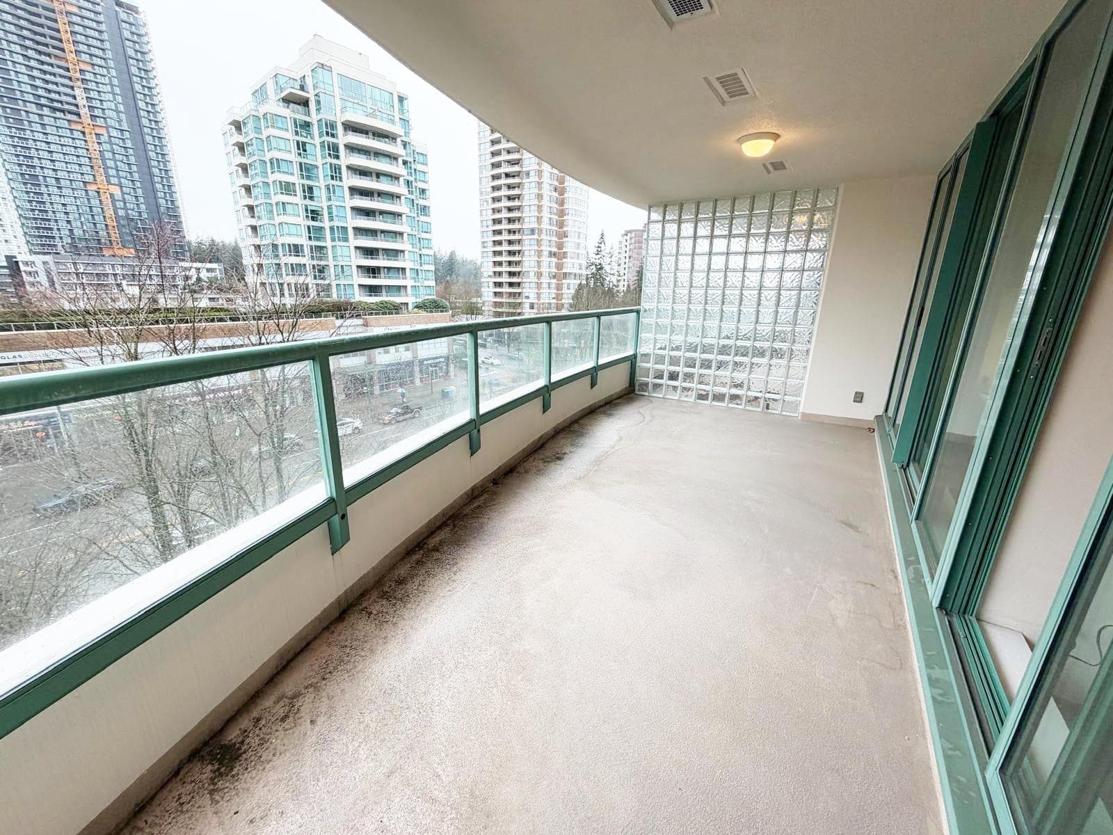 604 - 5899 Wilson Avenue, Burnaby, V5H 4R9 — photo 4